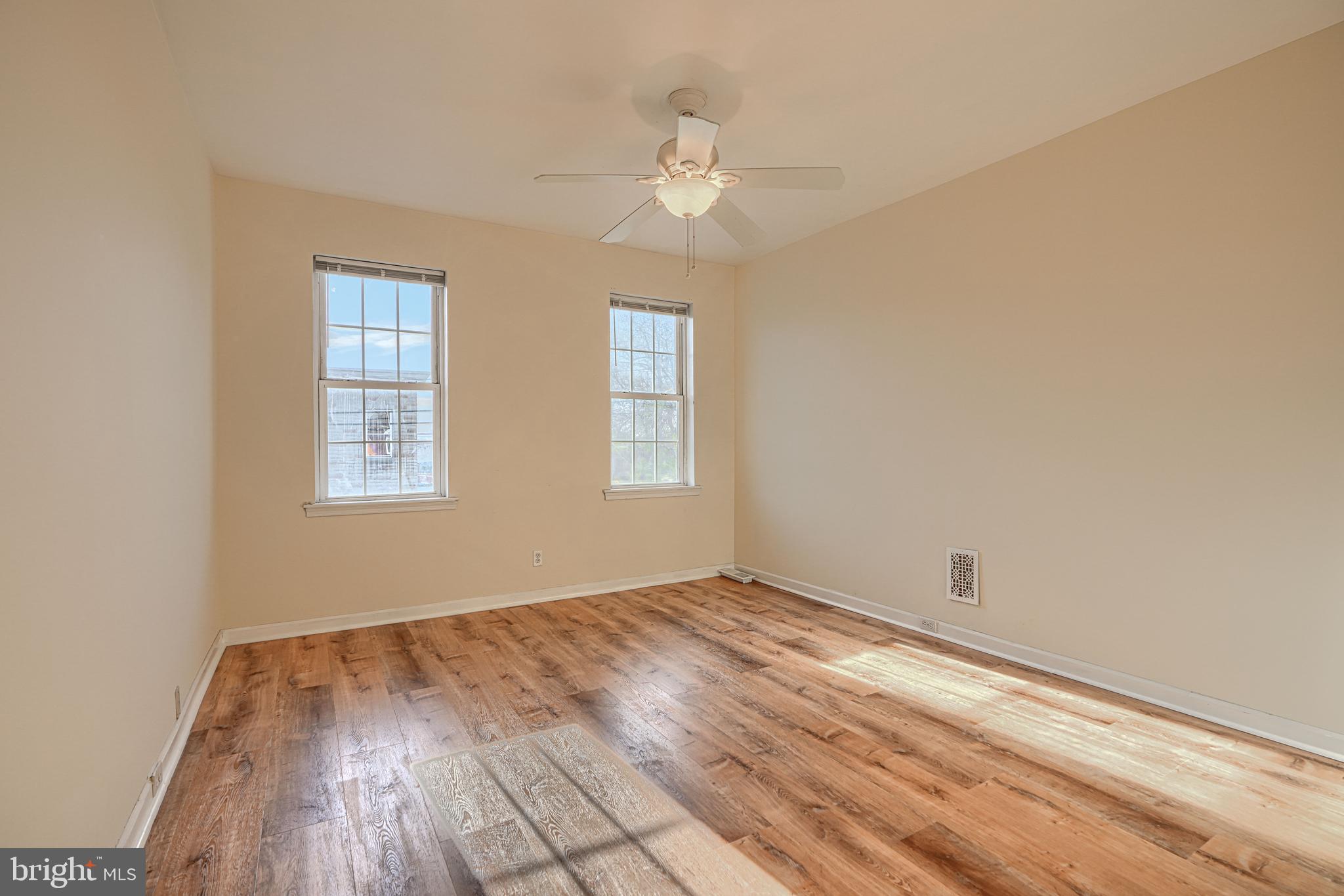 HIGHLANDTOWN - Residential