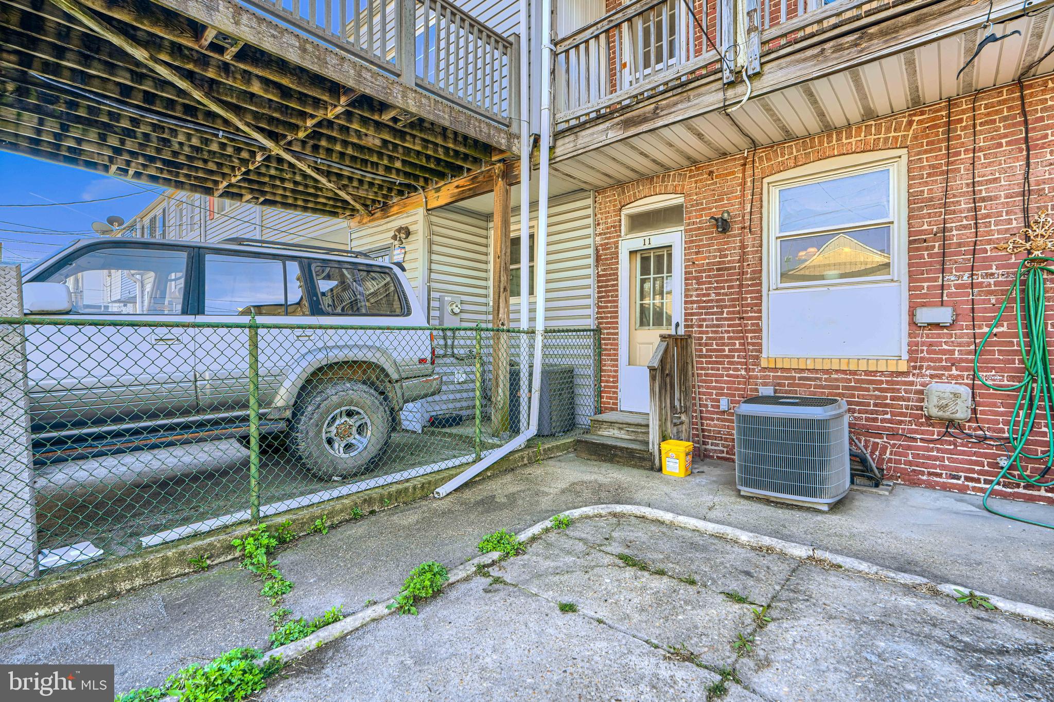 HIGHLANDTOWN - Residential