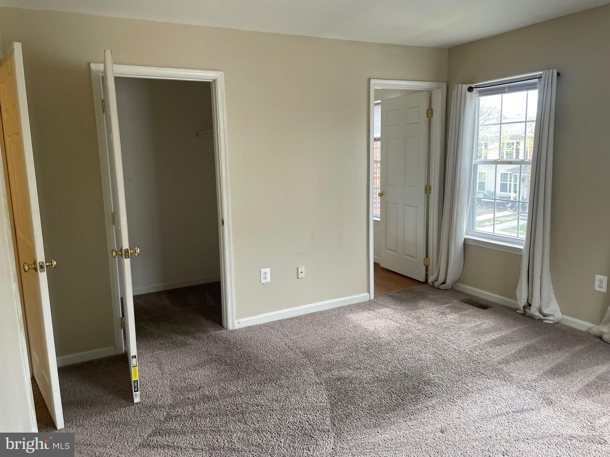 HERITAGE CROSSING - Residential