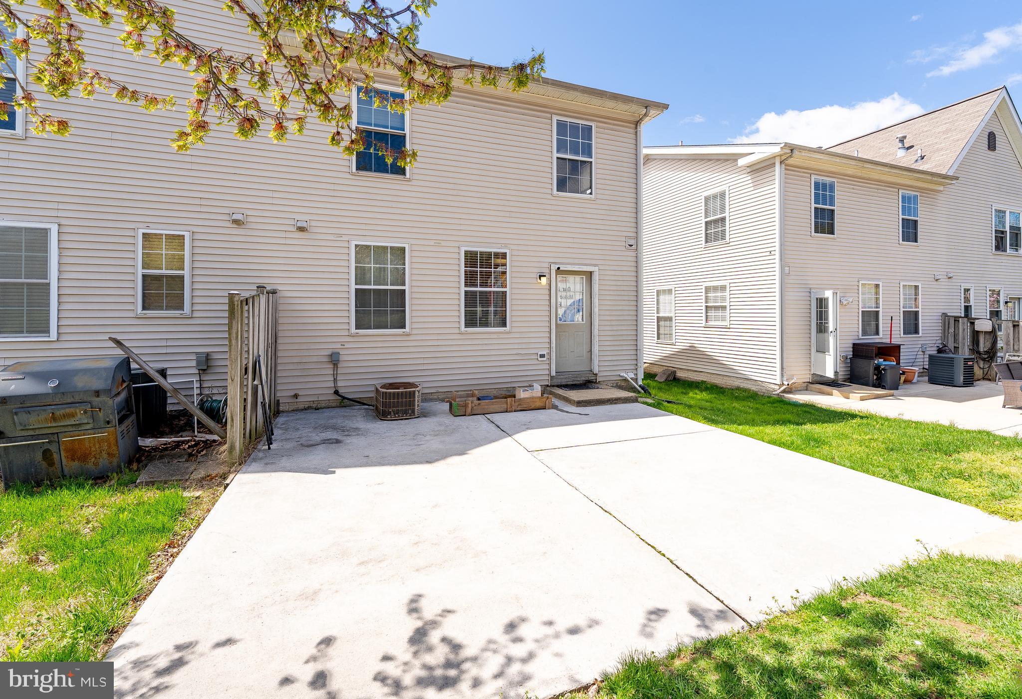 HERITAGE CROSSING - Residential