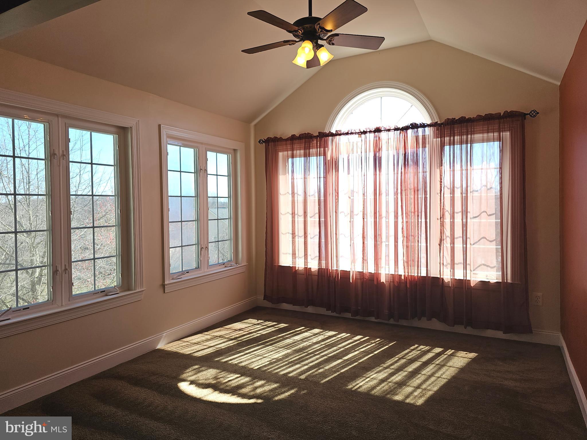 MARLBORO RIDGE - Residential