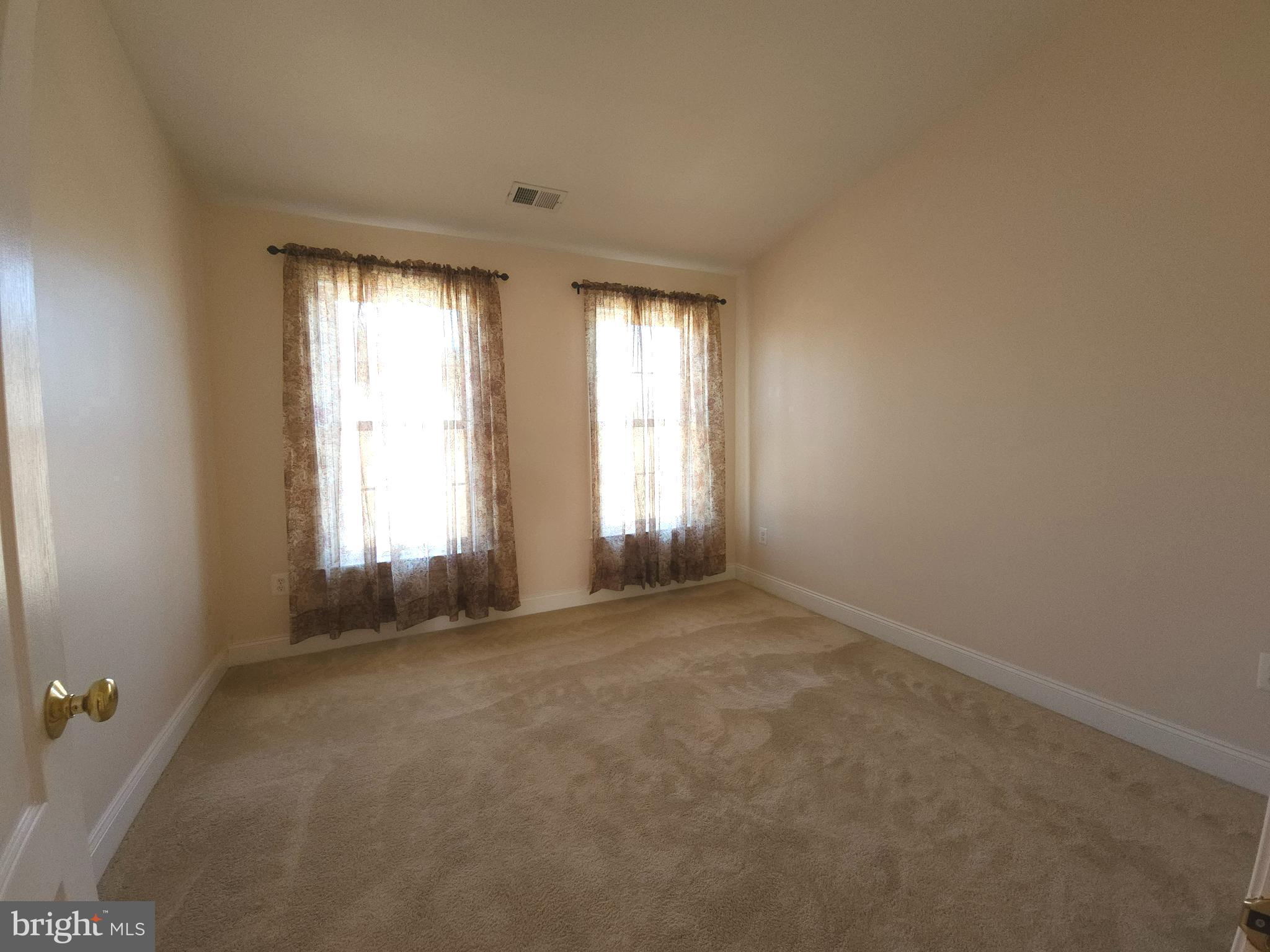 MARLBORO RIDGE - Residential