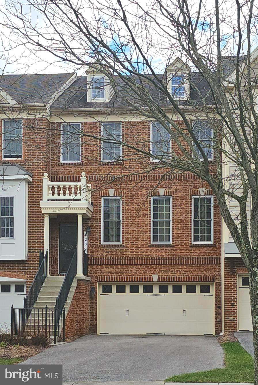 MARLBORO RIDGE - Residential