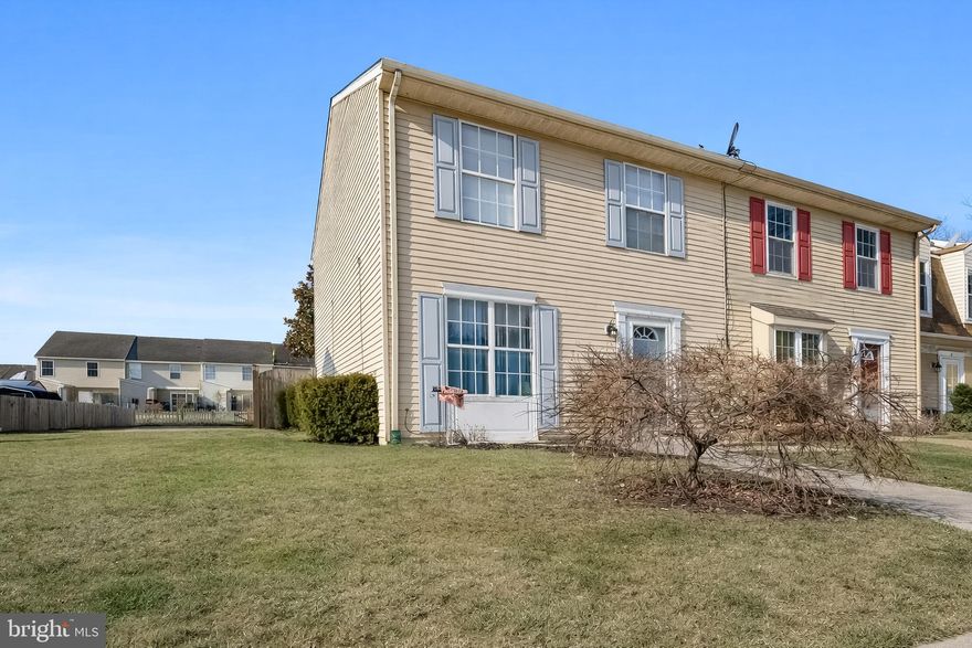 Pride of ownership shows throughout in this great  starter home in sought after Chesapeake landing! Featuring 3 bedrooms and 1 full bath, this end unit townhome has been well kept and is freshly painted throughout.  It has a family room leading into a large eat-in kitchen.  Sliders off the kitchen to fenced back yard with storage shed included.  Main level pantry and laundry,  Upstairs is the primary bedroom and two additional bedrooms and a full bath.  Move right in...this home shows very well and is neat as a pin!