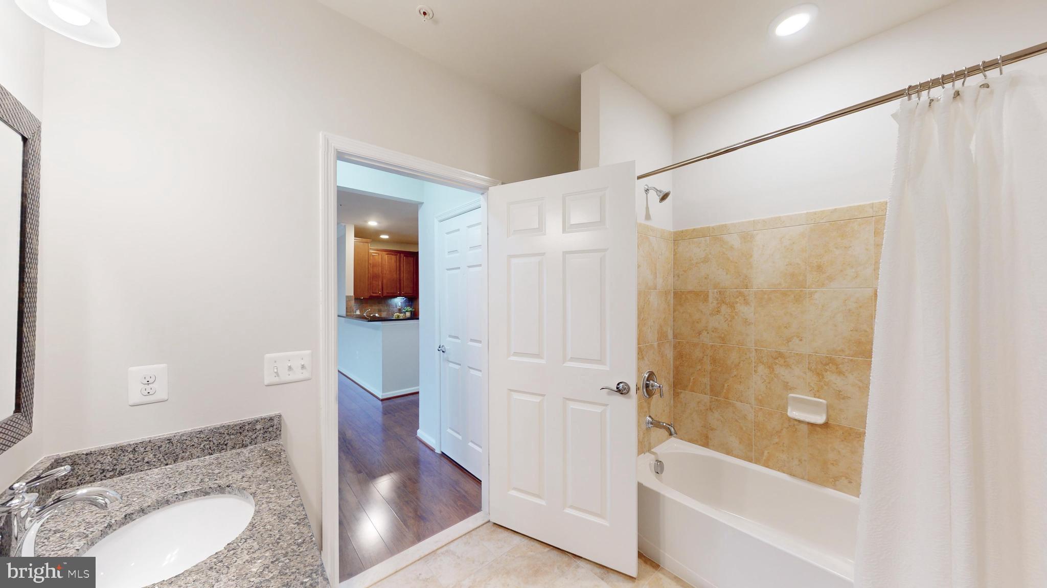 POTOMAC GREEN - Residential Lease