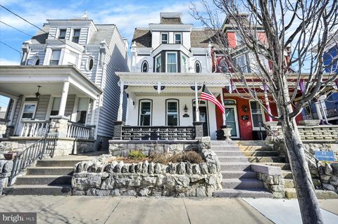 Photo of 131 N 3RD ST, COLUMBIA, PA 17512 (MLS # PALA2031030)