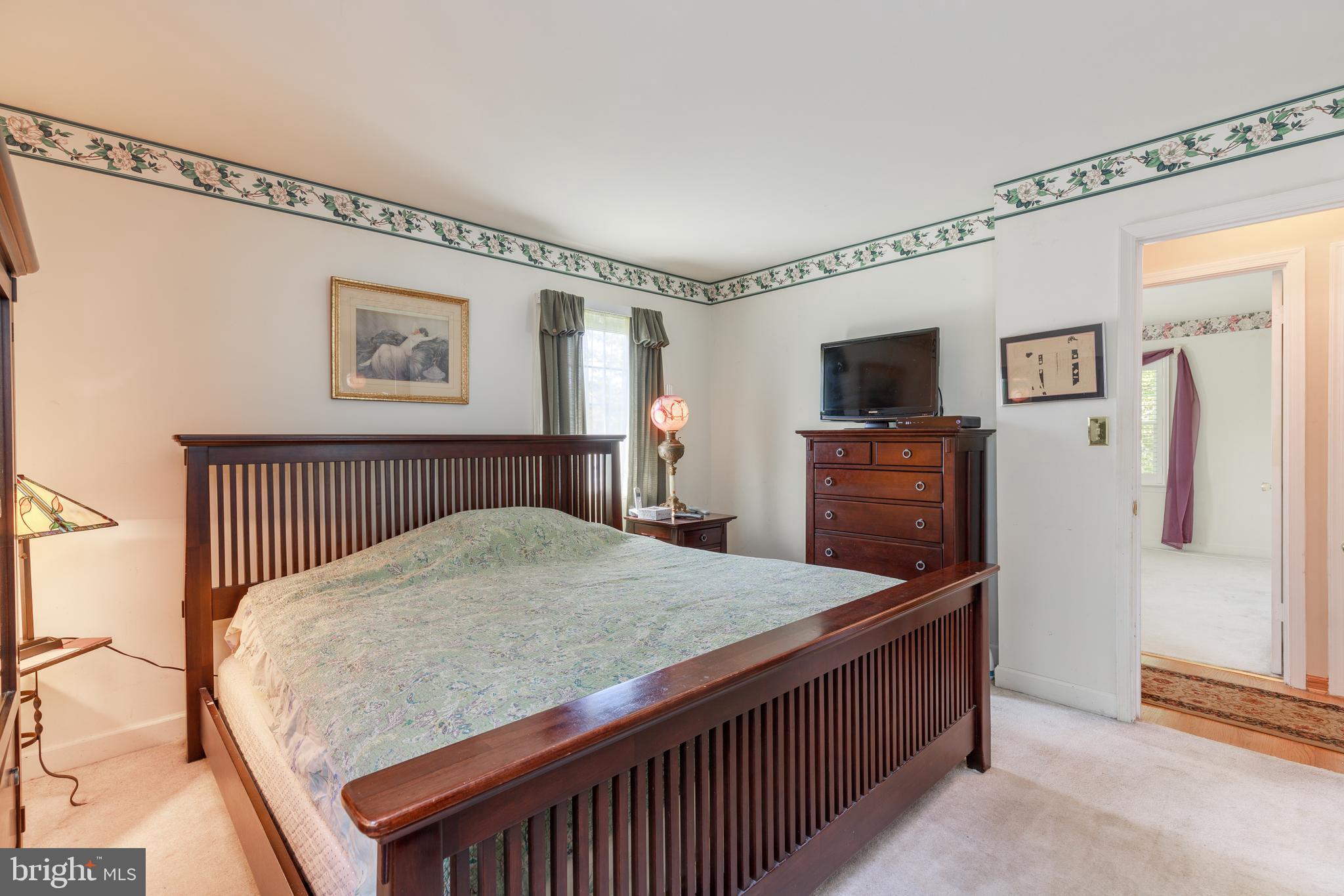 PERRY HALL - Residential