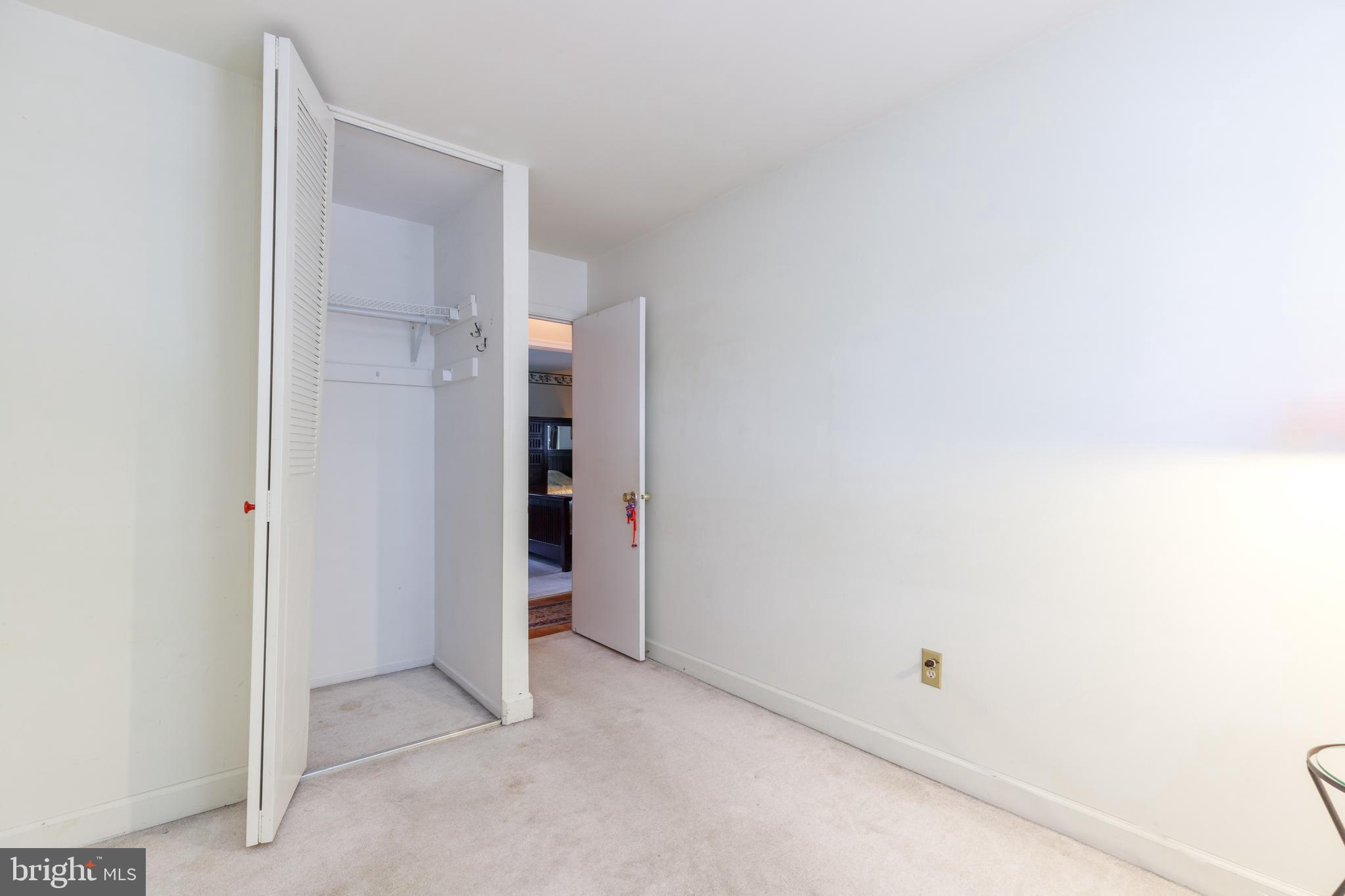 PERRY HALL - Residential