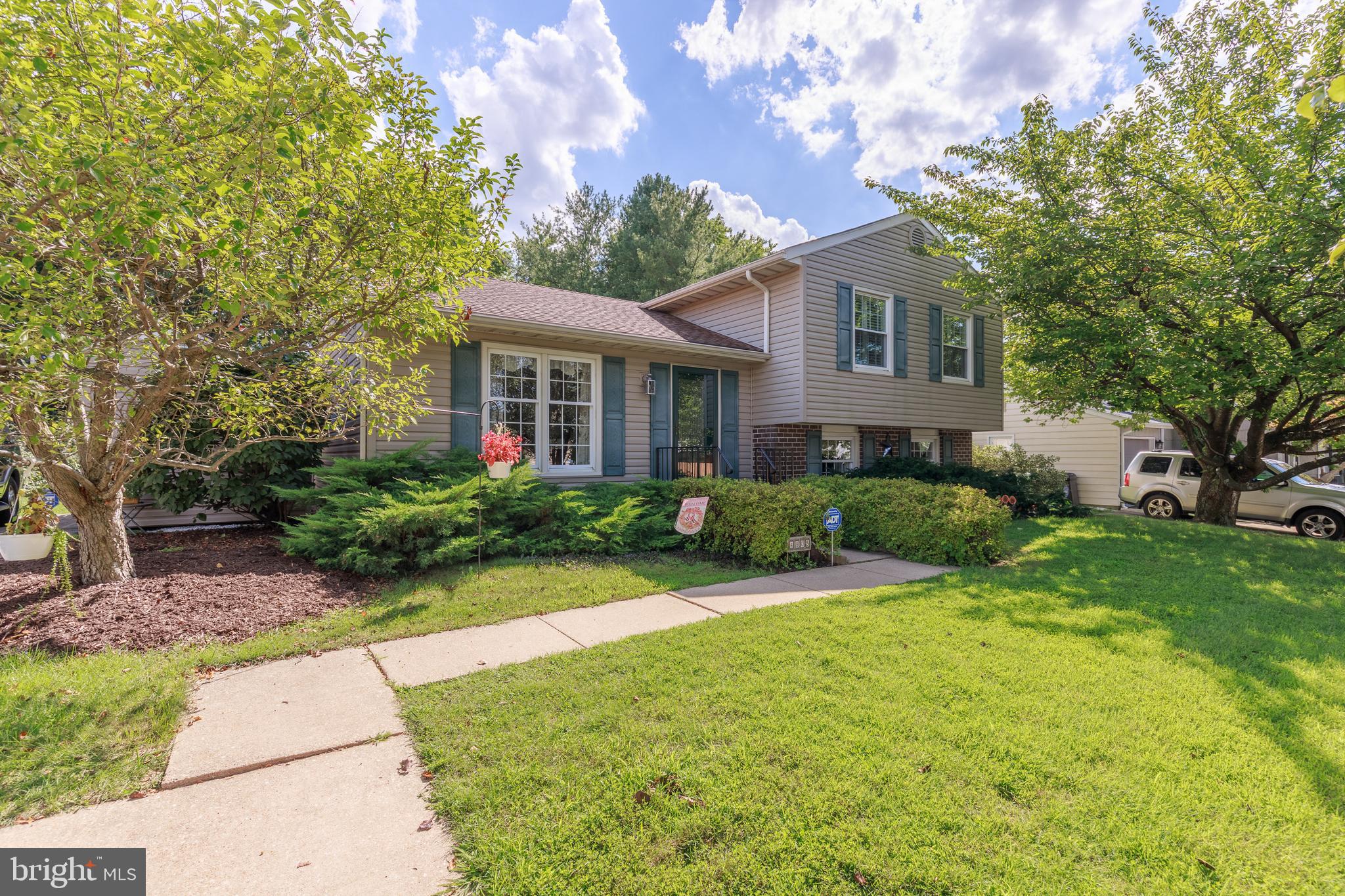 PERRY HALL - Residential