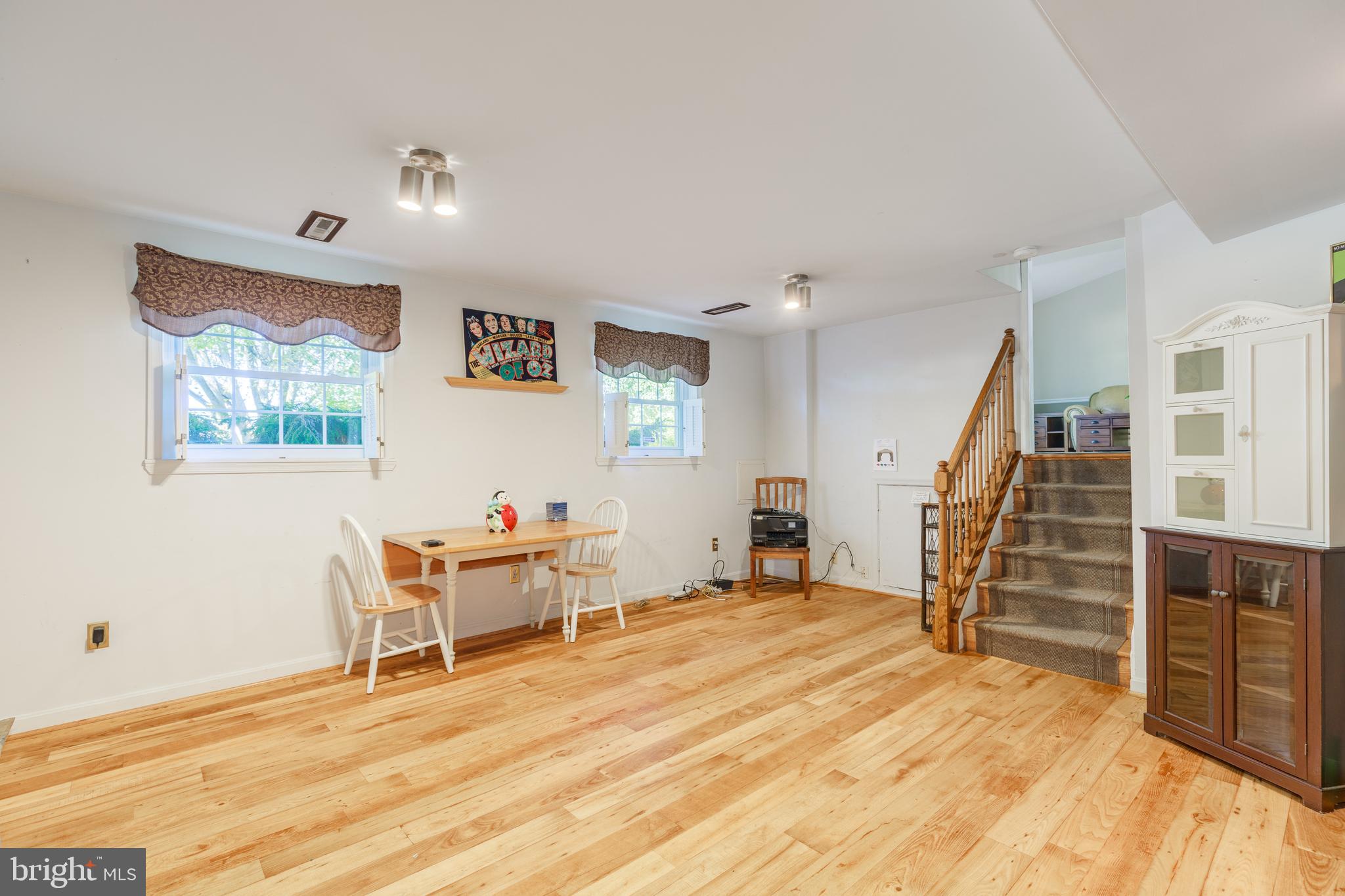 PERRY HALL - Residential