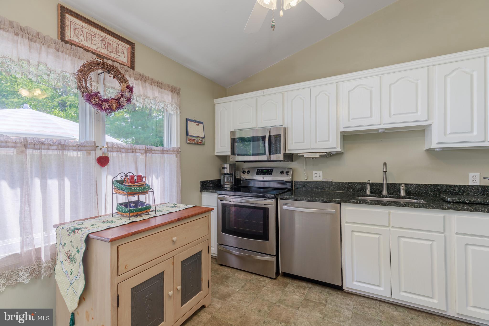 PERRY HALL - Residential