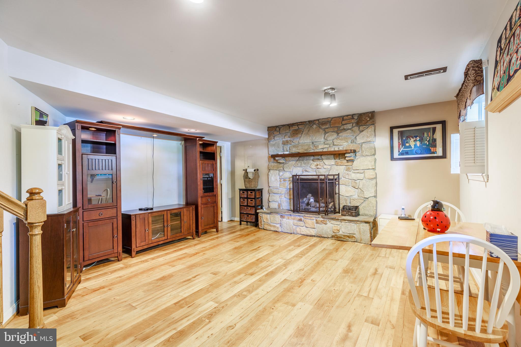 PERRY HALL - Residential