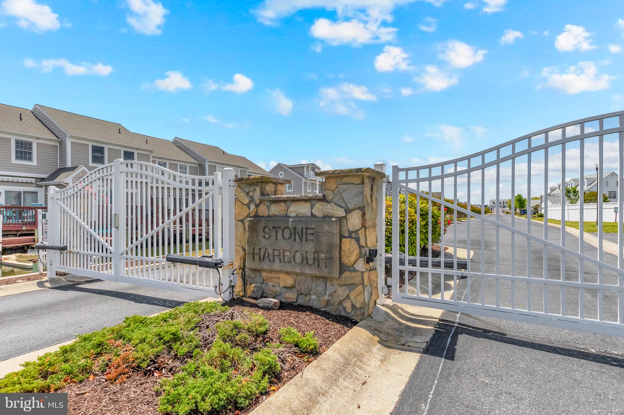 STONE HARBOR - Residential