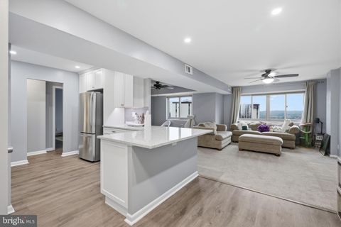 Condo For Sale - 5340 Holmes Run Parkway #1017<br/> ALEXANDRIA, VA 22304