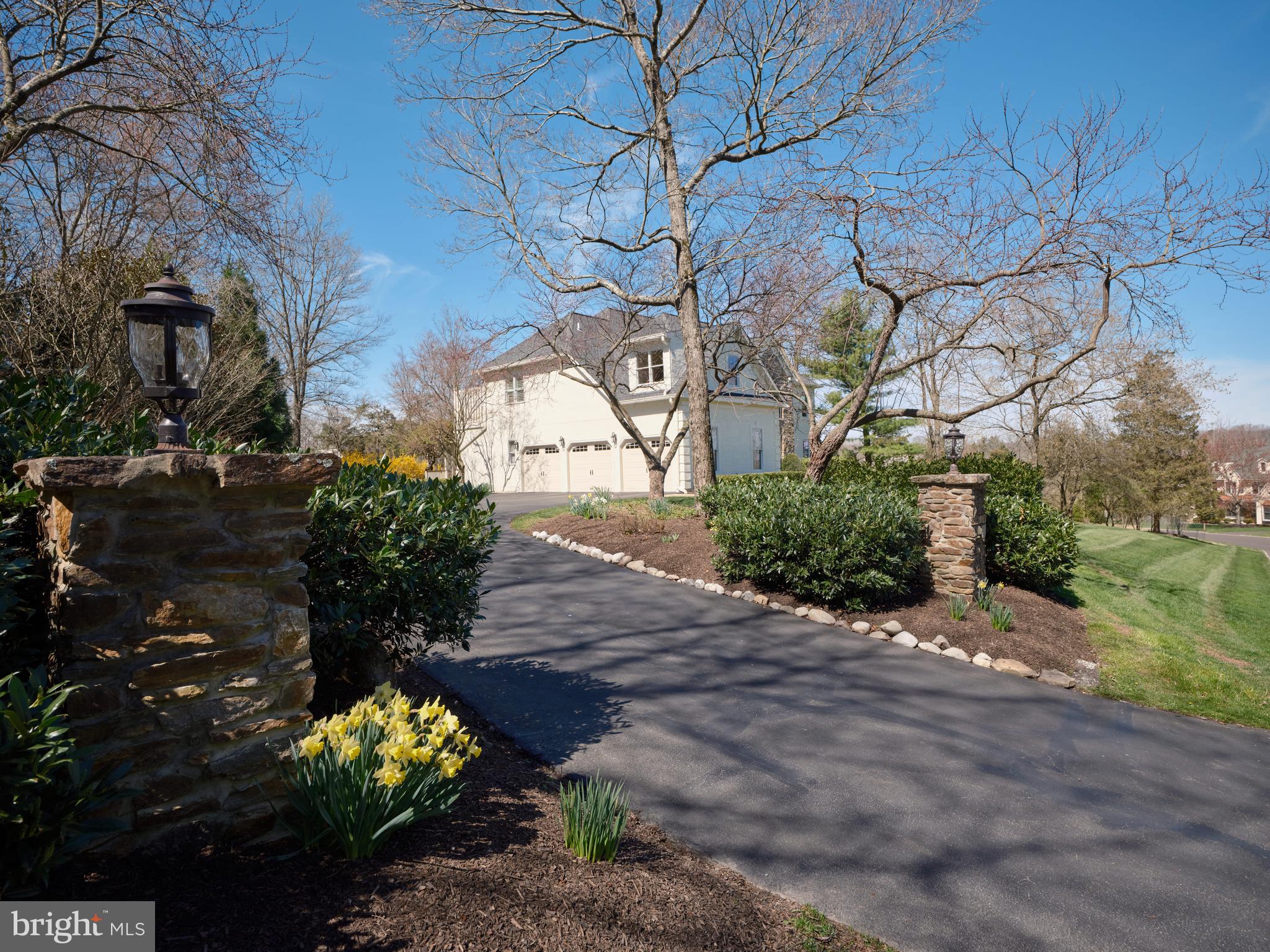 KINGSWOODS - Residential