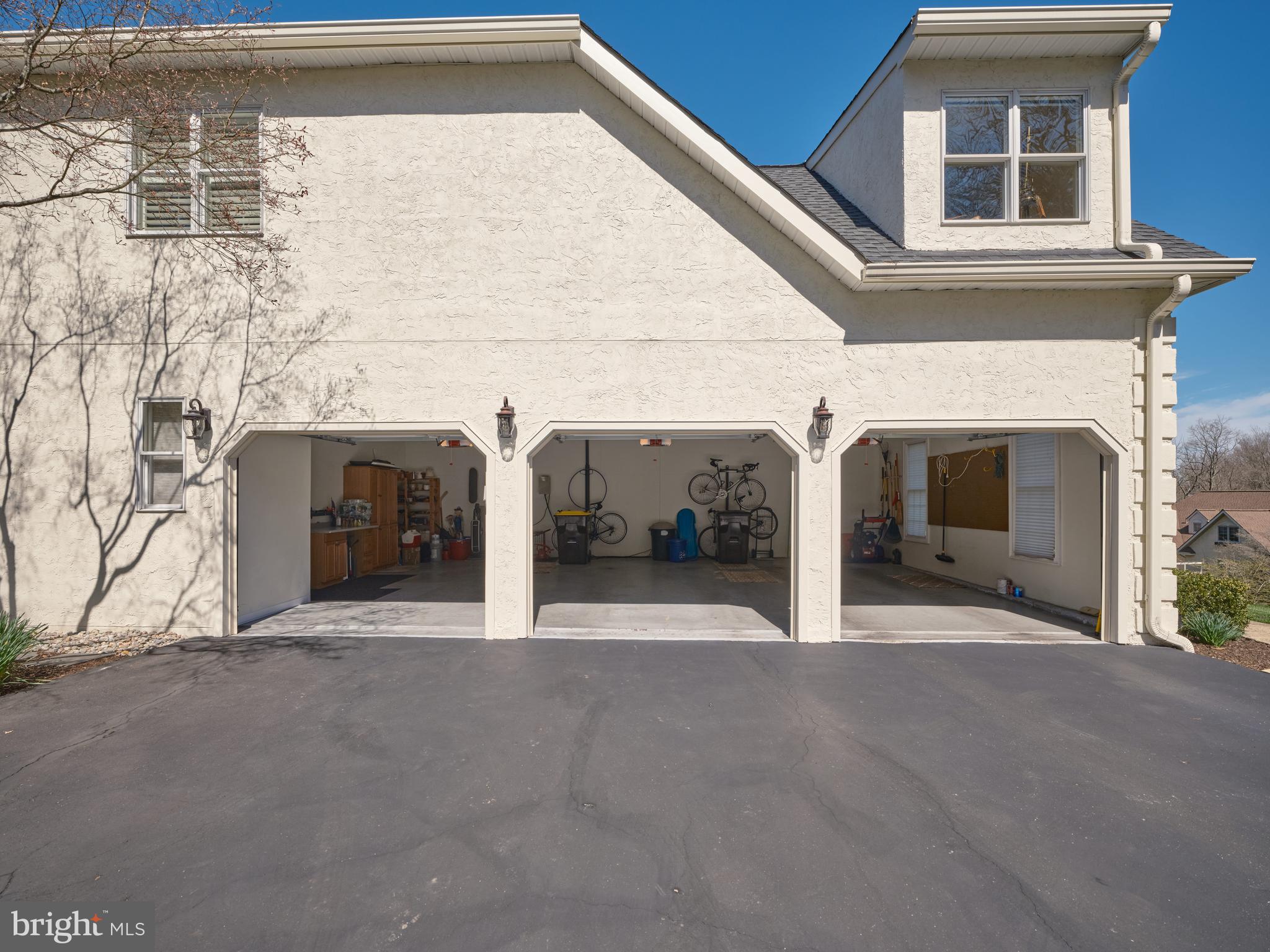 KINGSWOODS - Residential