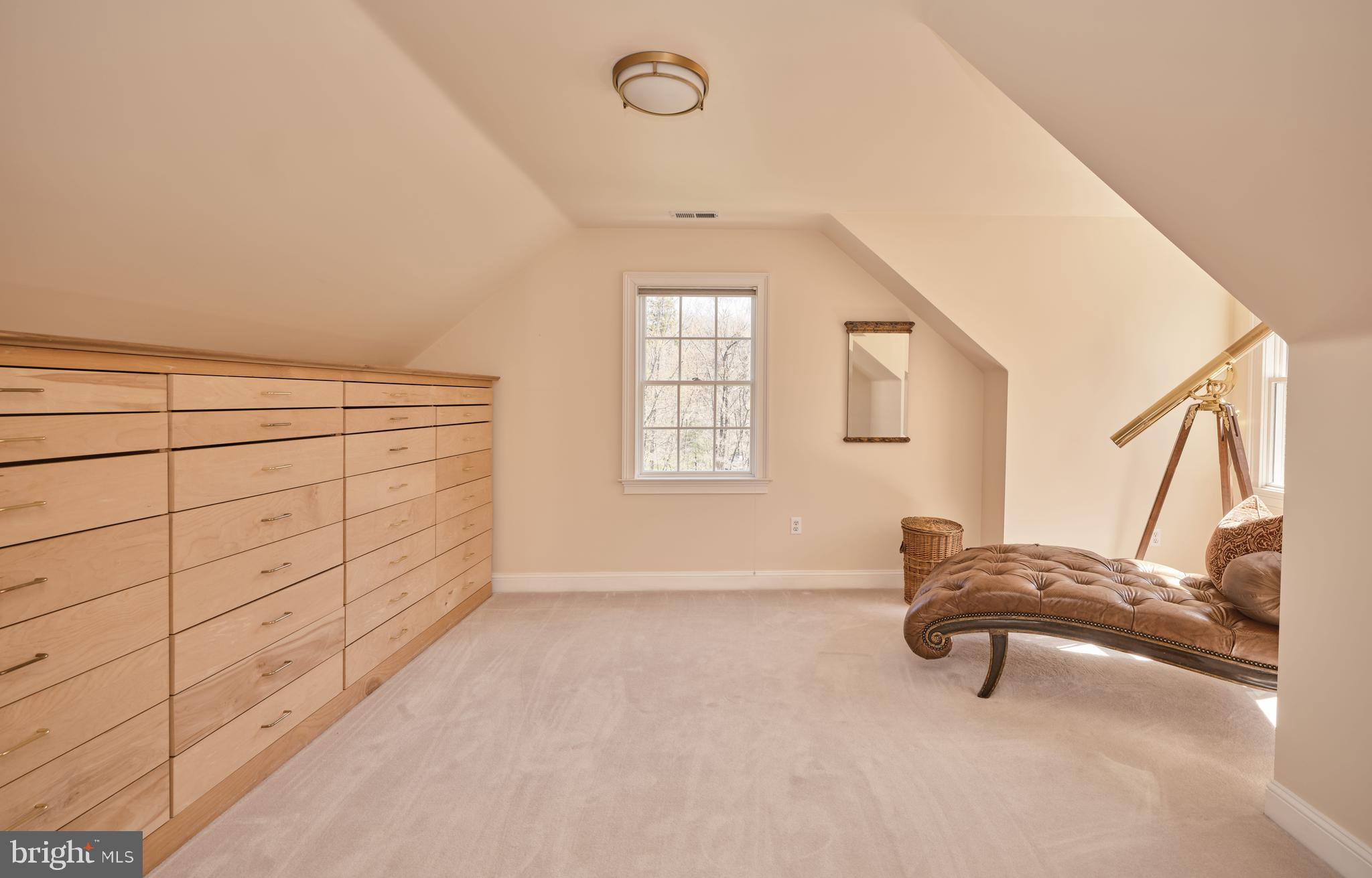 KINGSWOODS - Residential