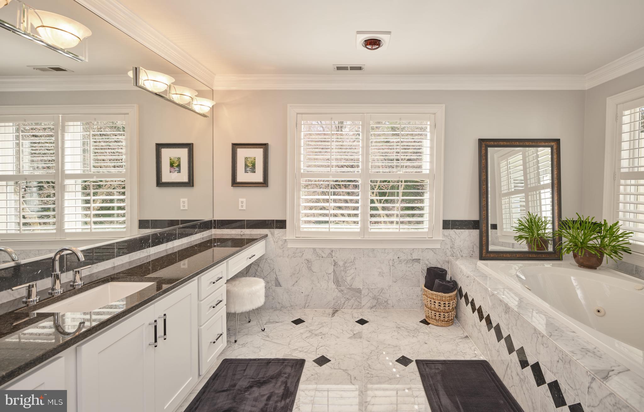 KINGSWOODS - Residential