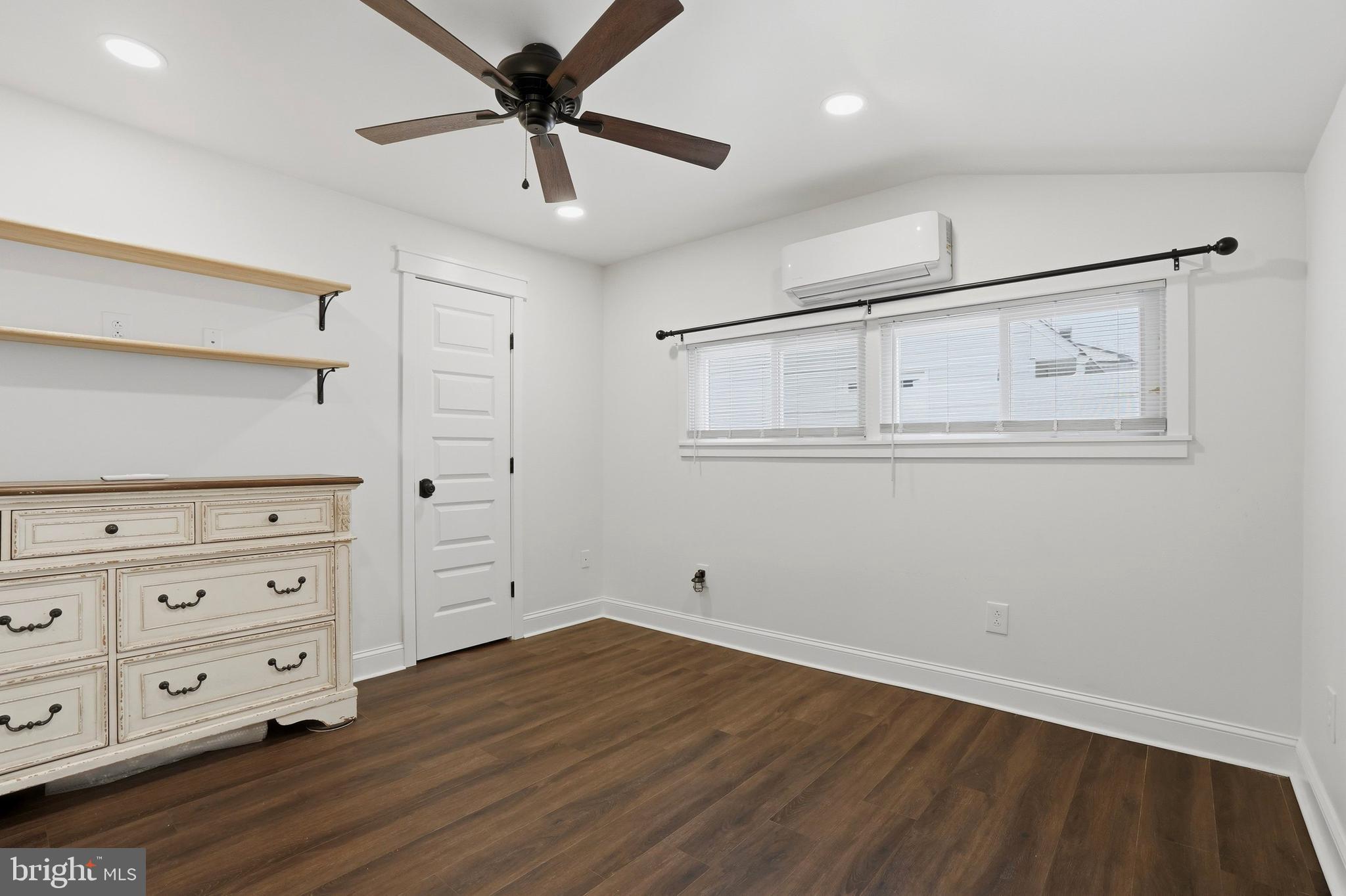 MILL CREEK FALLS - Residential