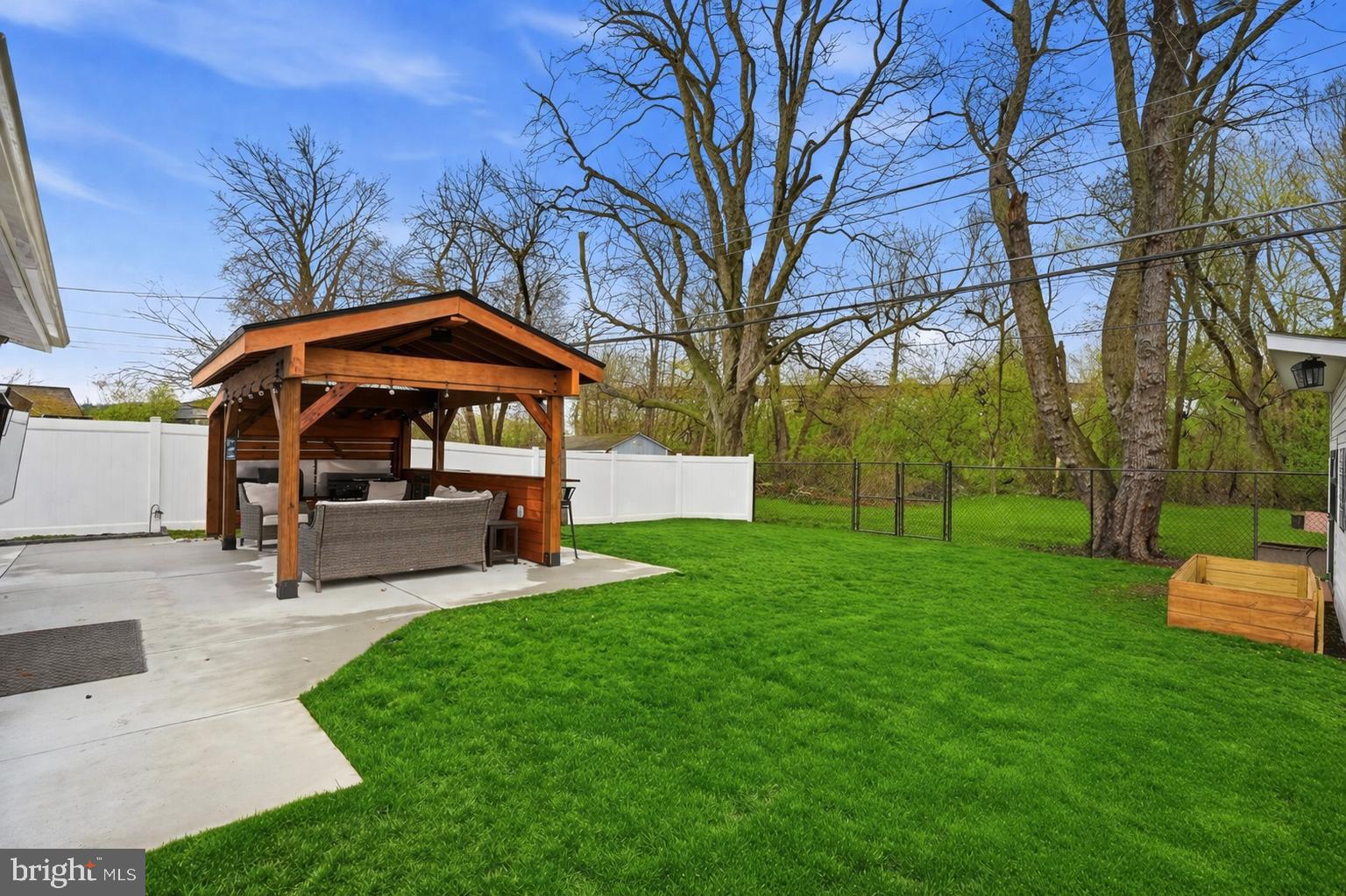 MILL CREEK FALLS - Residential