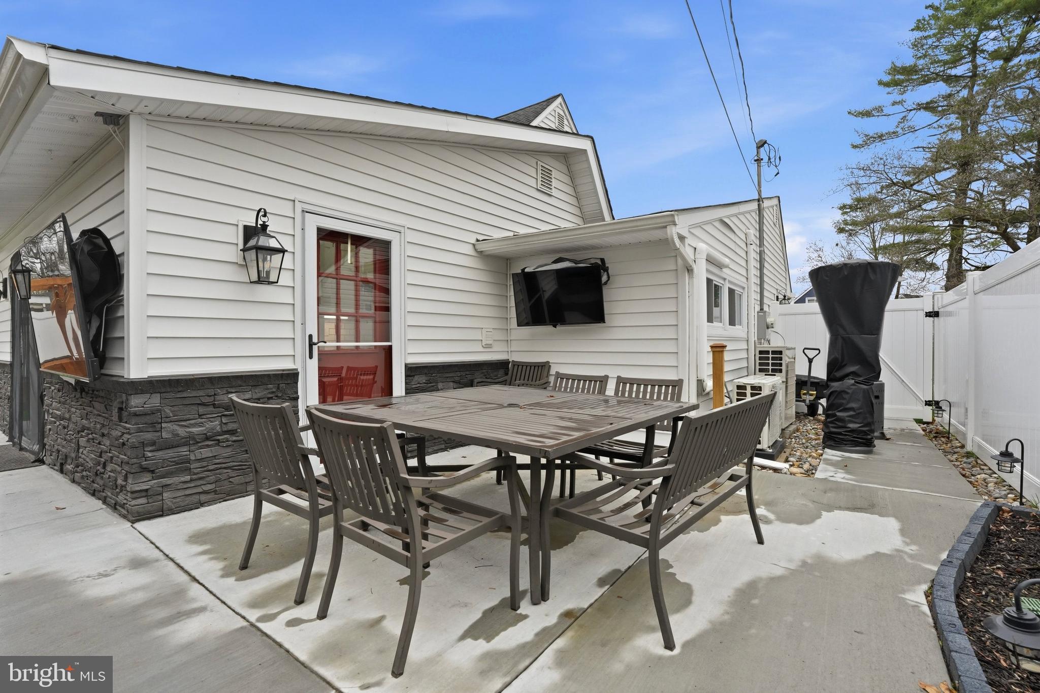 MILL CREEK FALLS - Residential