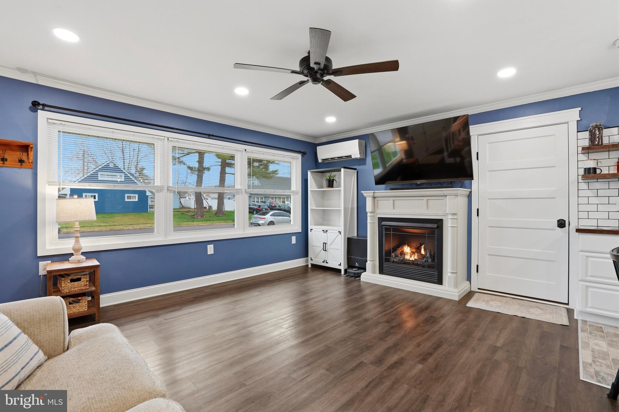 MILL CREEK FALLS - Residential