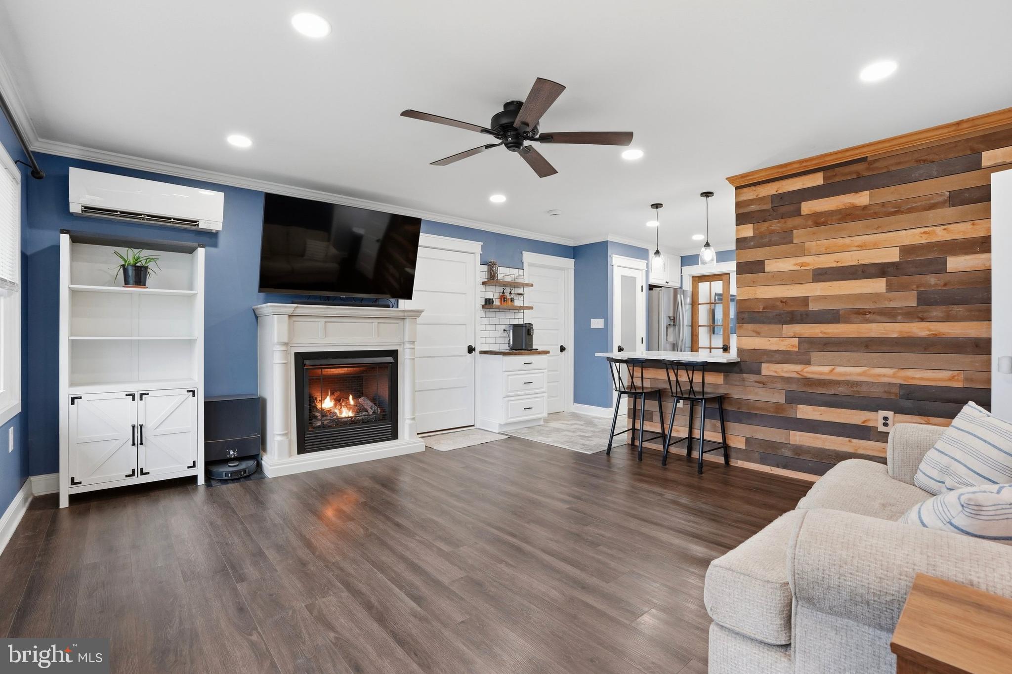 MILL CREEK FALLS - Residential