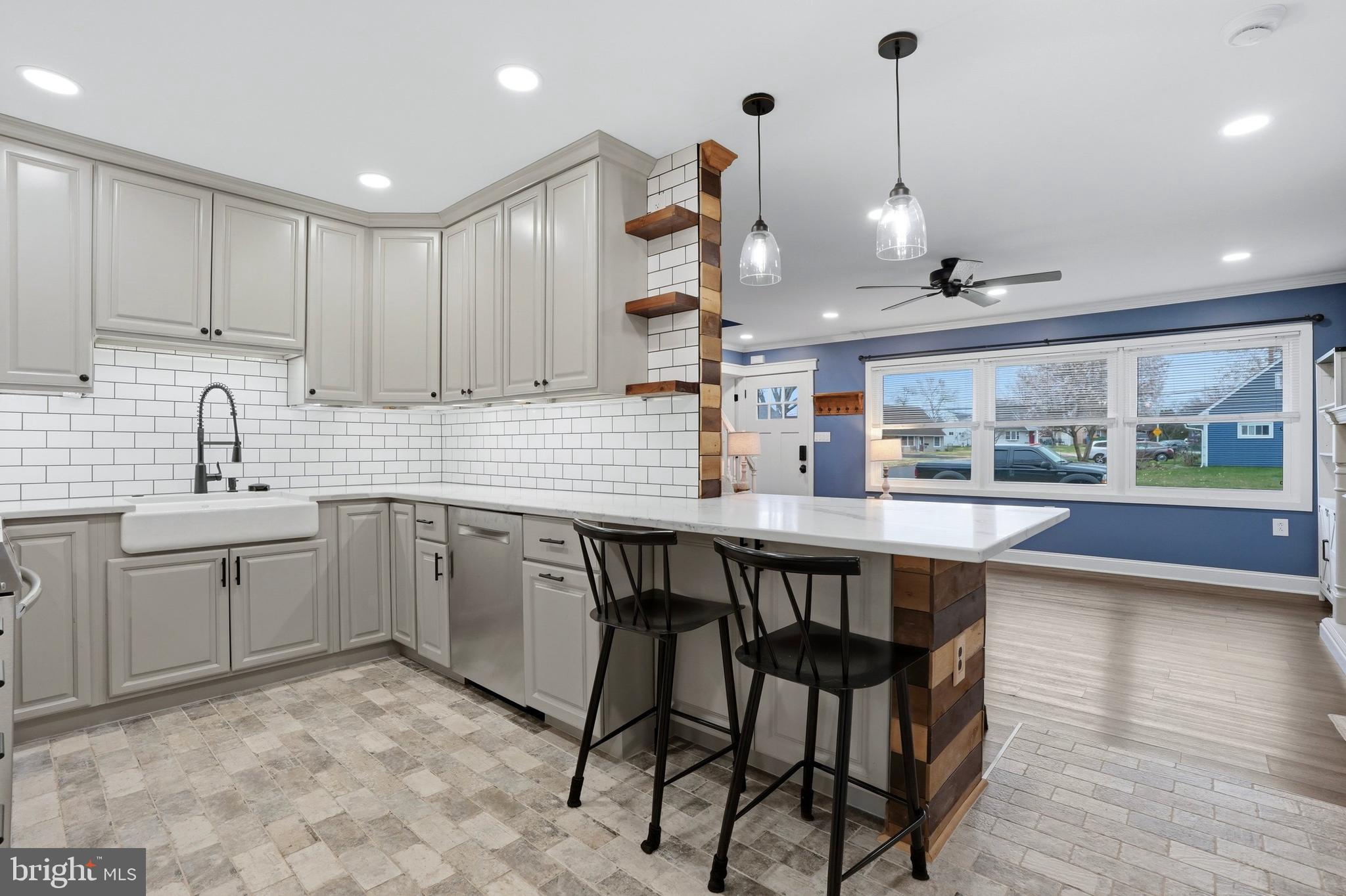 MILL CREEK FALLS - Residential