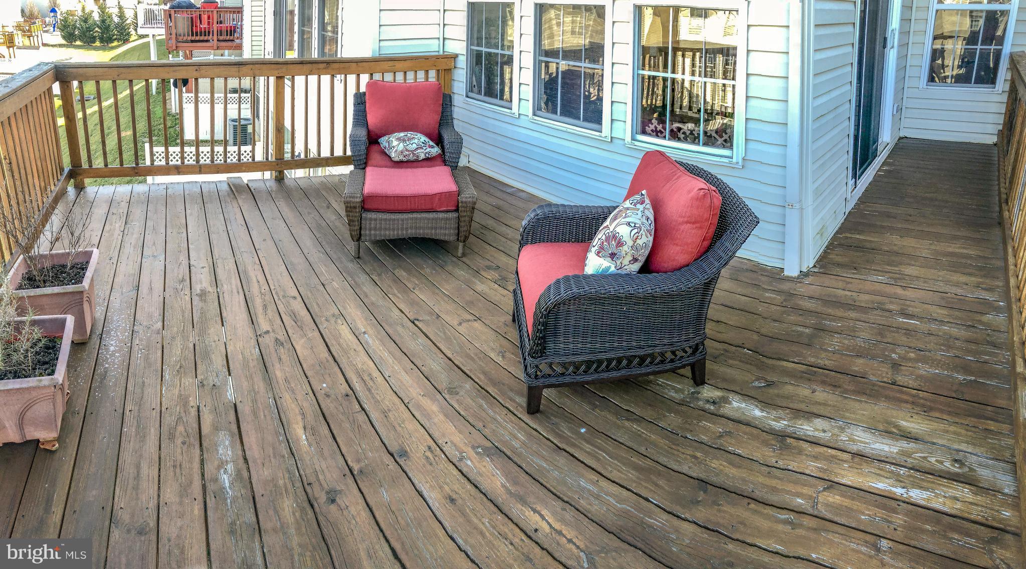 LAKELAND PLACE - Residential