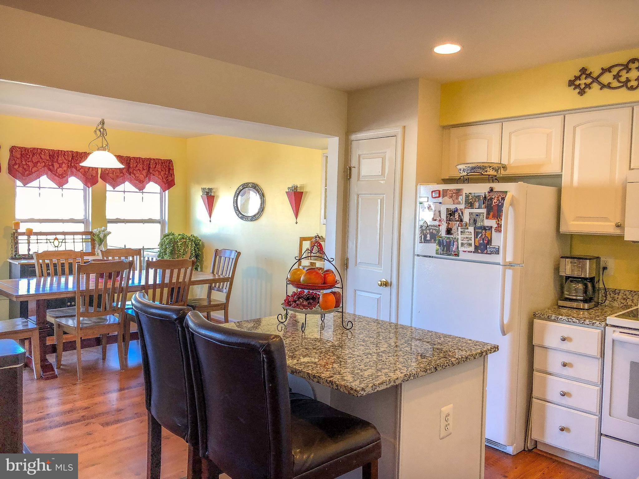 LAKELAND PLACE - Residential