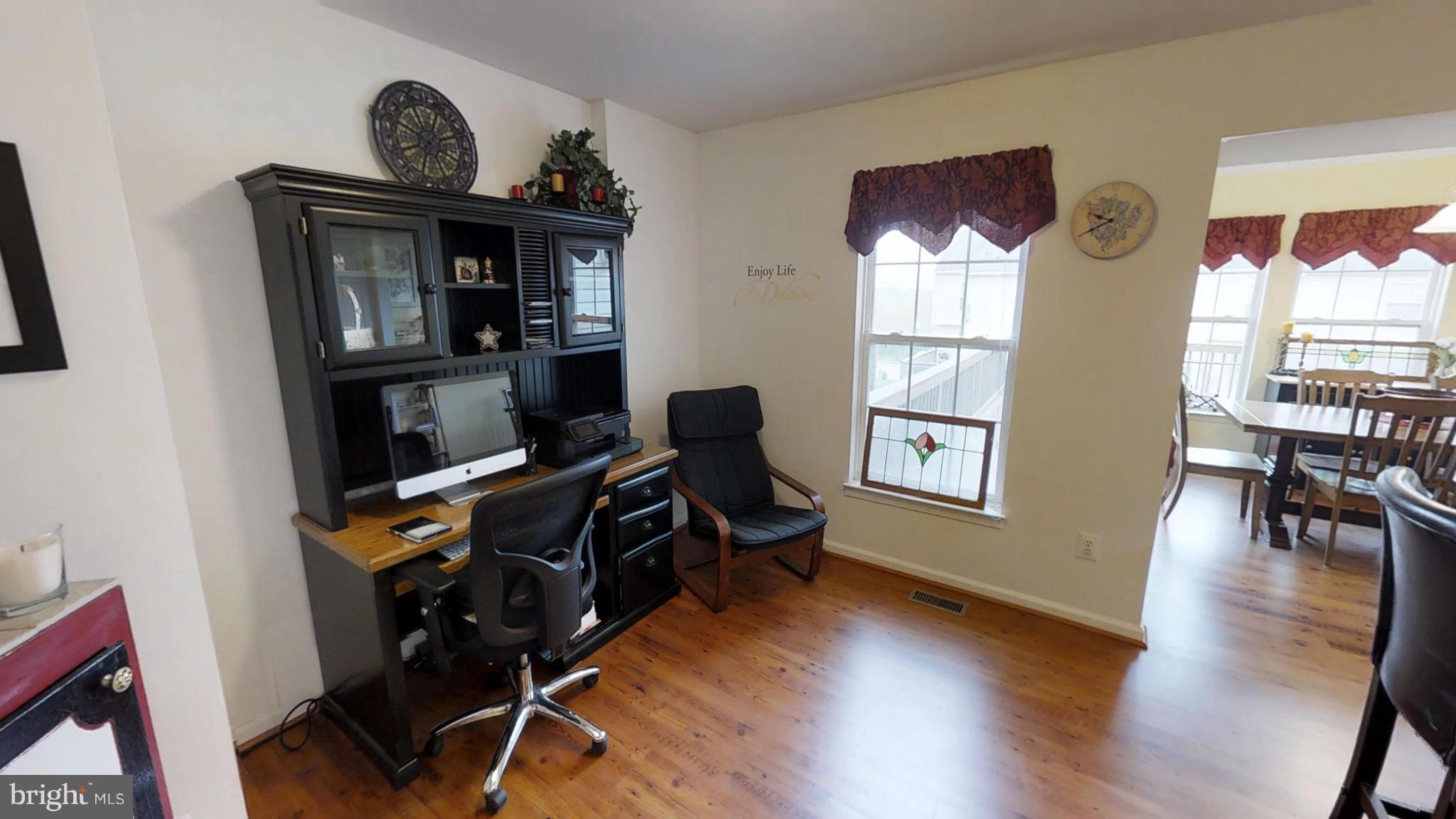 LAKELAND PLACE - Residential