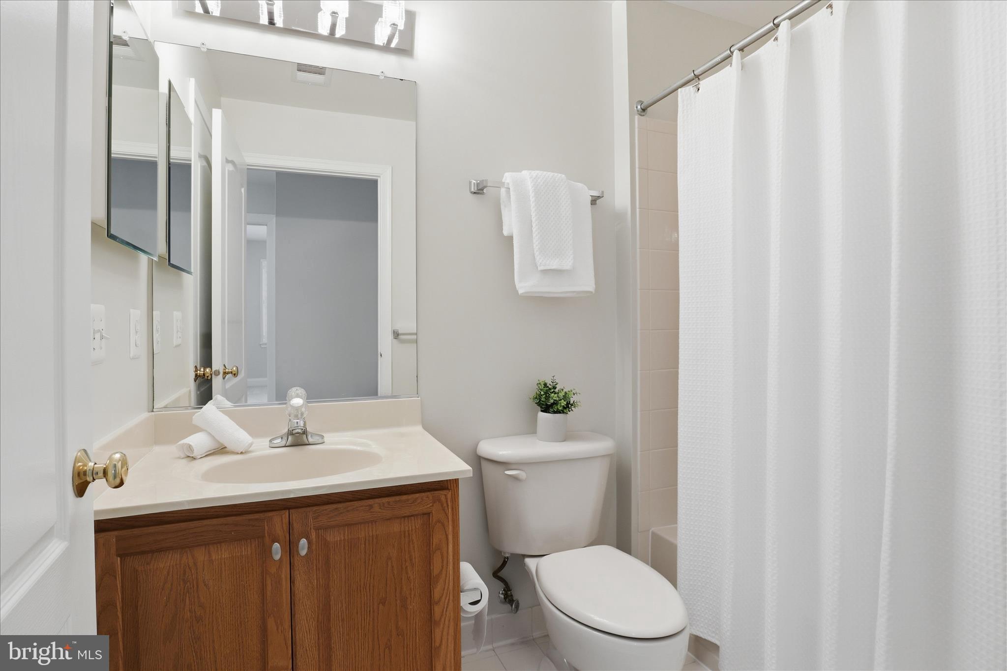 BELMONT COUNTRY CLUB - Residential