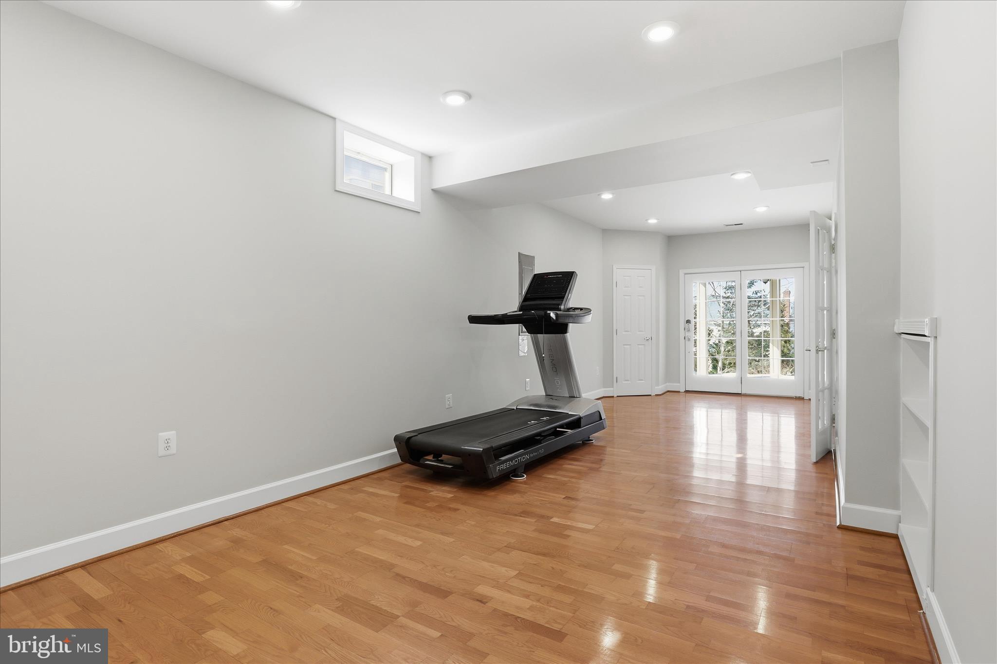 BELMONT COUNTRY CLUB - Residential