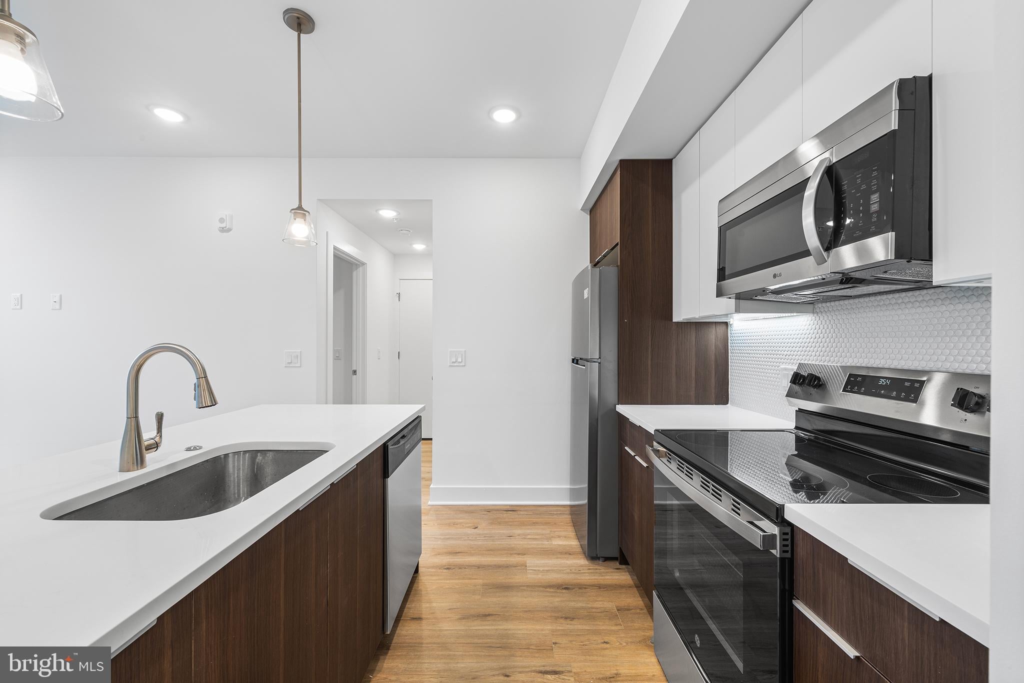 4324 LANCASTER AVENUE 302
