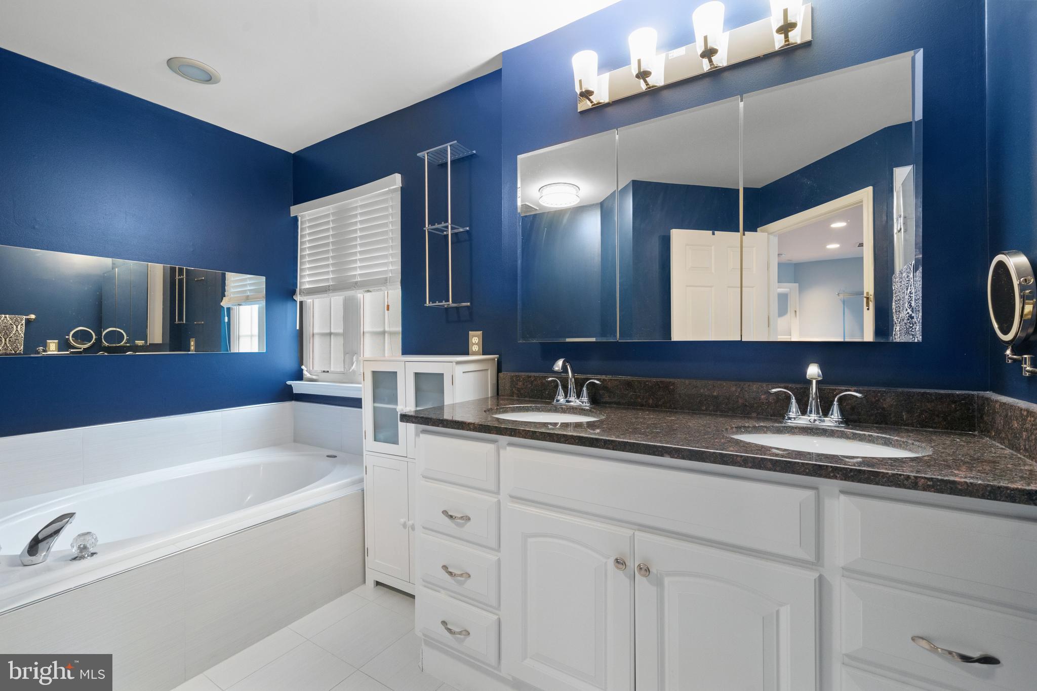 LORTON TOWN CENTER - Residential