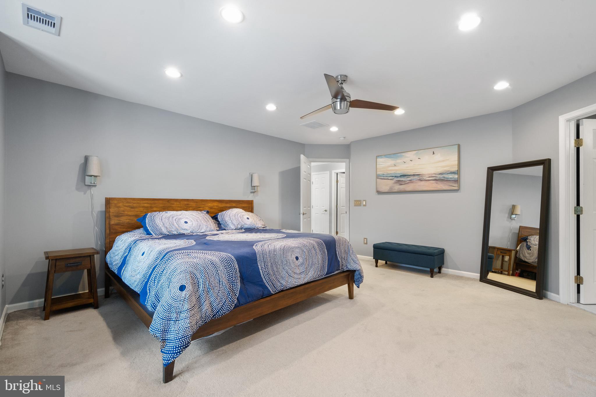 LORTON TOWN CENTER - Residential