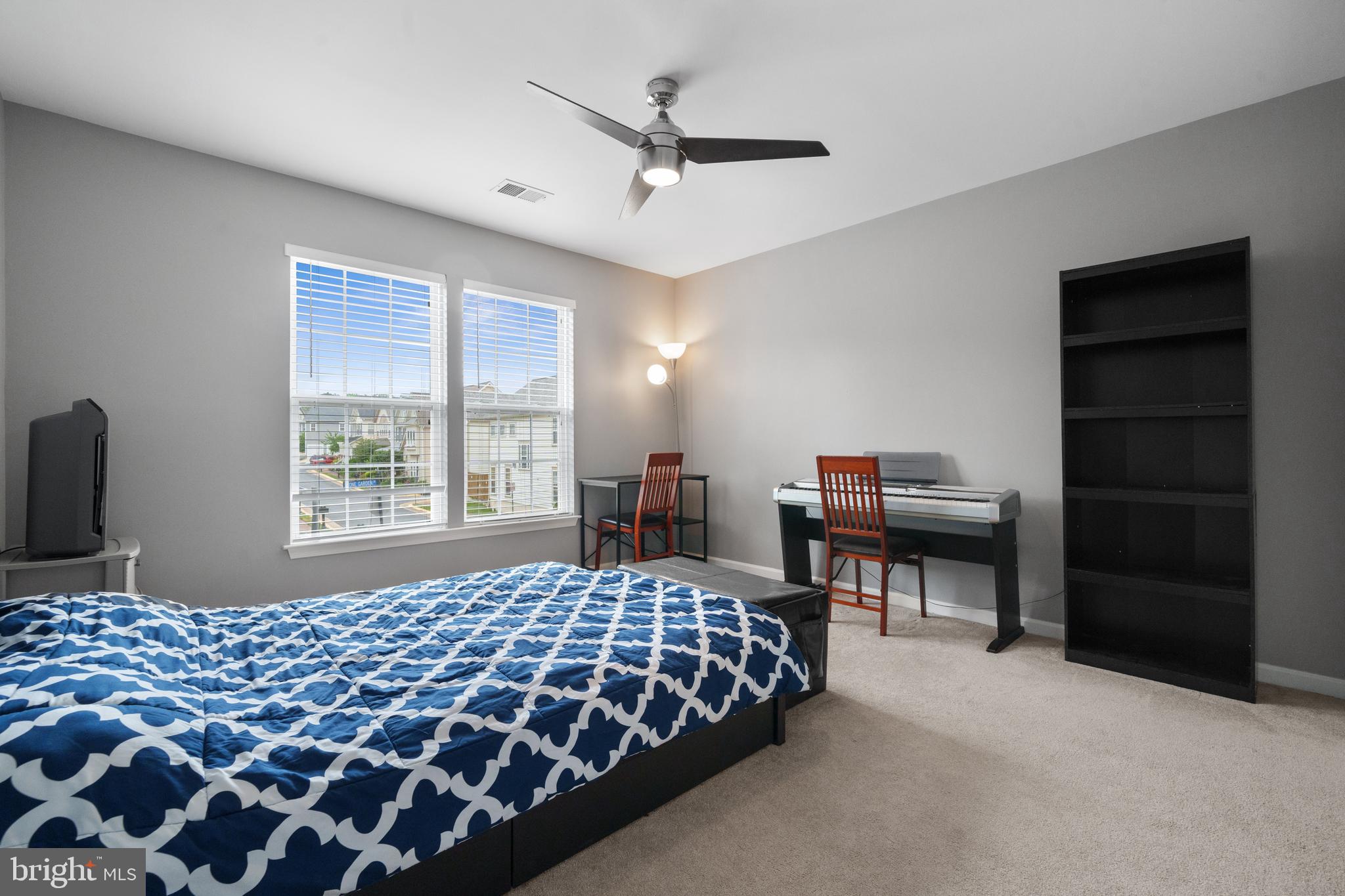 LORTON TOWN CENTER - Residential