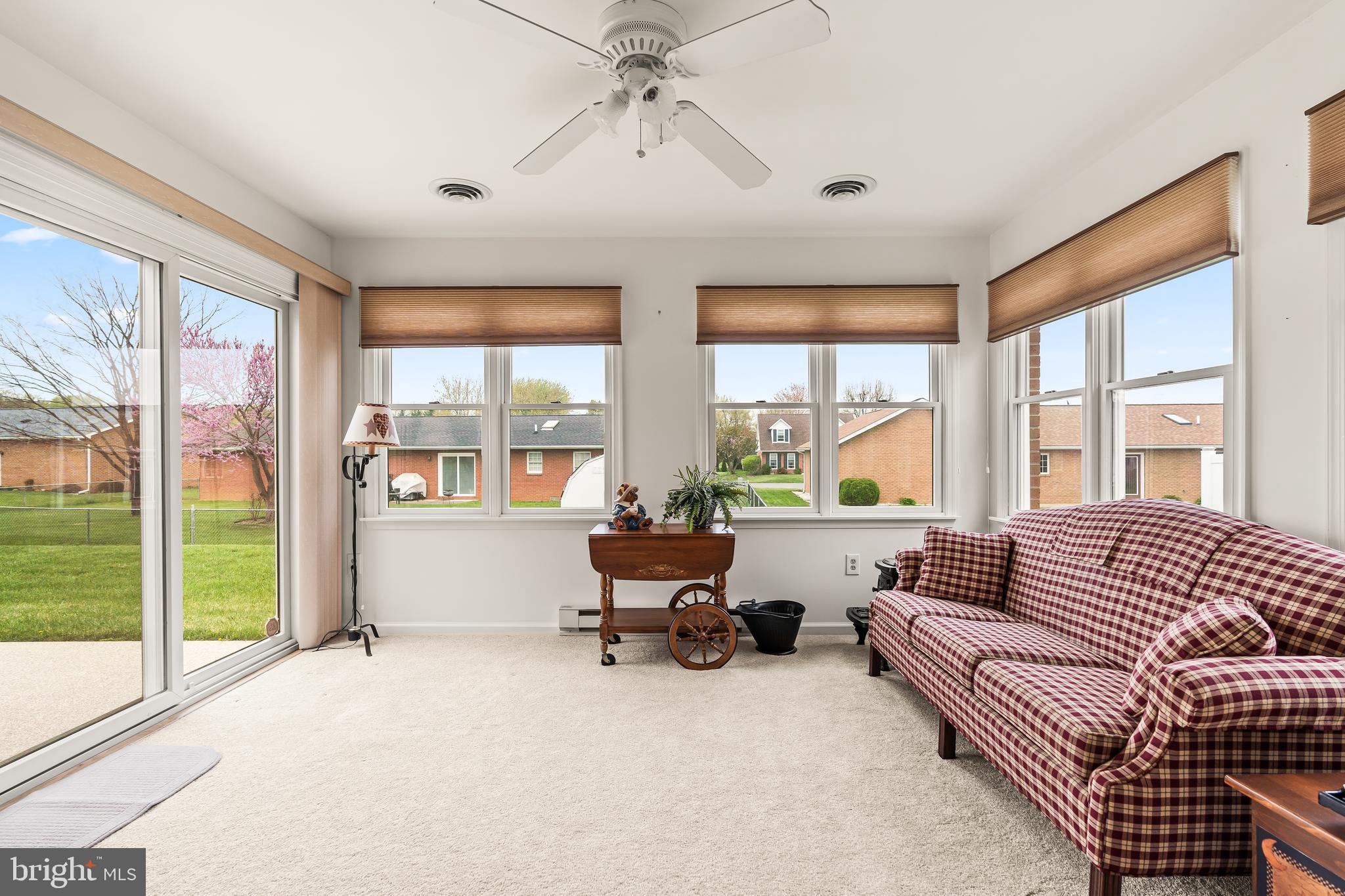 SOUTH POINTE - Residential