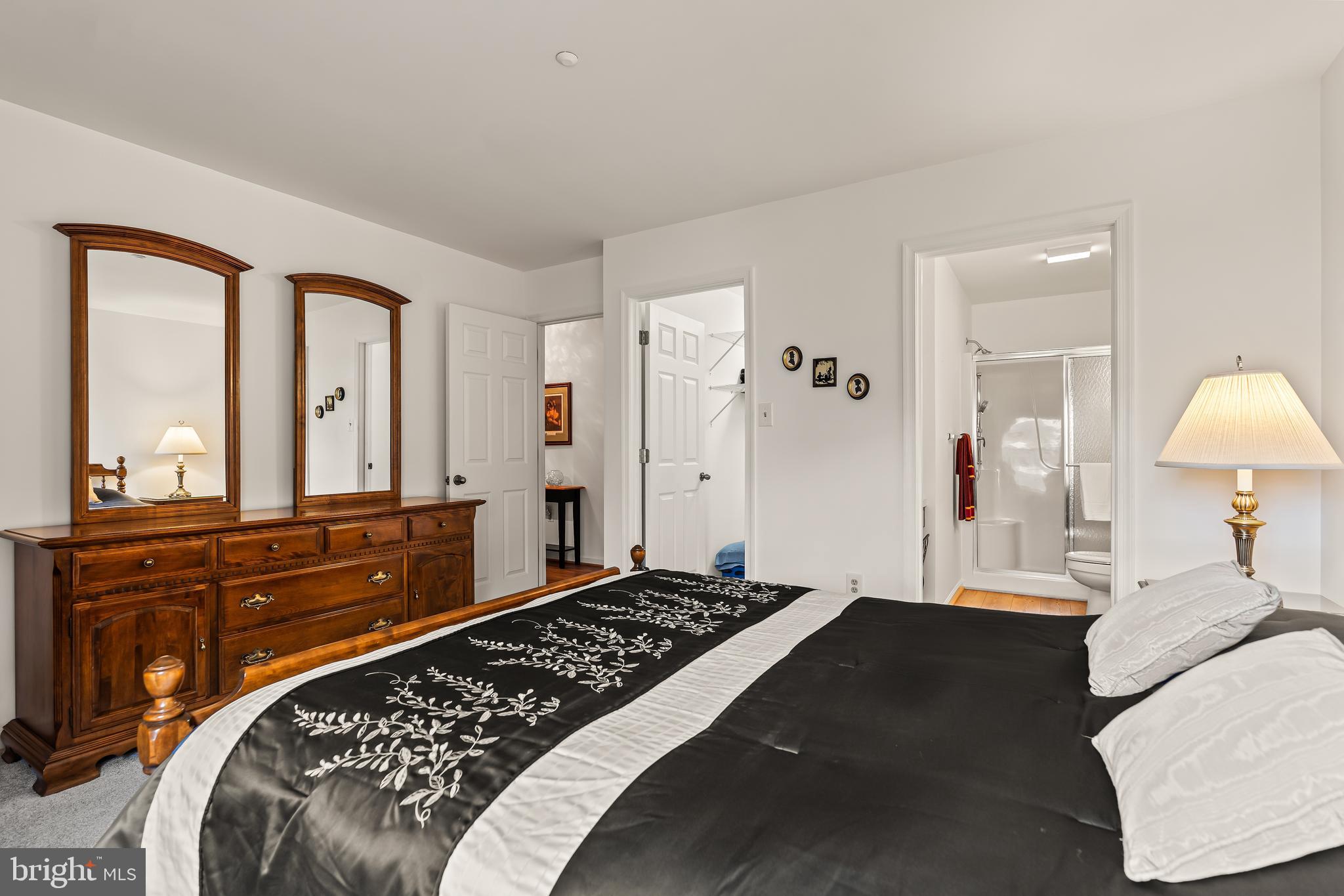 SOUTH POINTE - Residential
