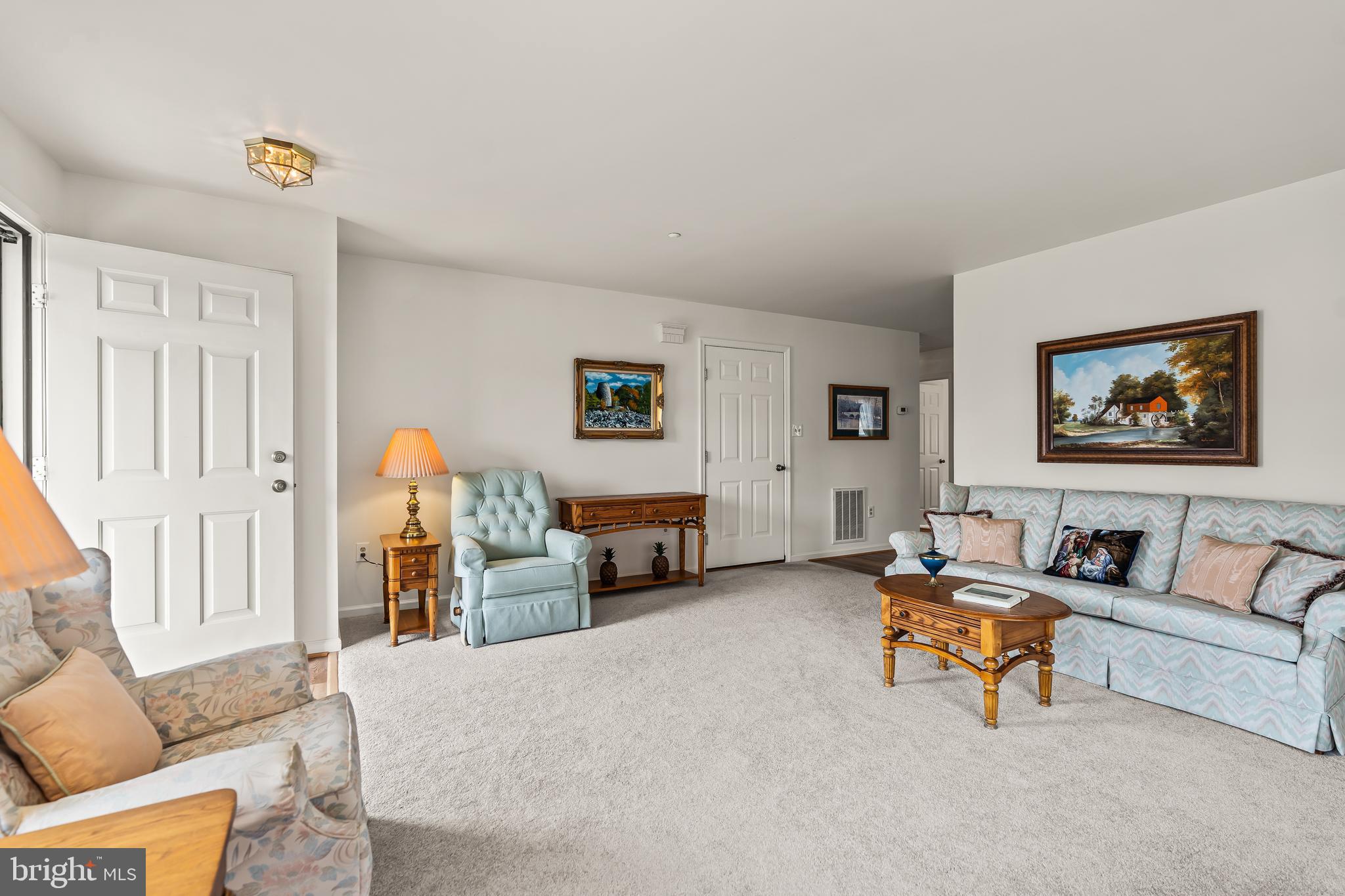 SOUTH POINTE - Residential