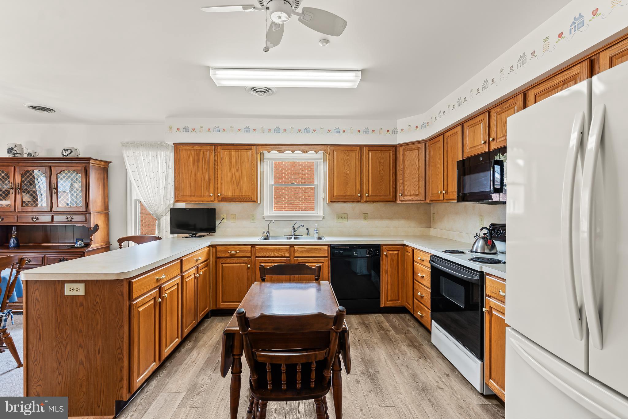 SOUTH POINTE - Residential