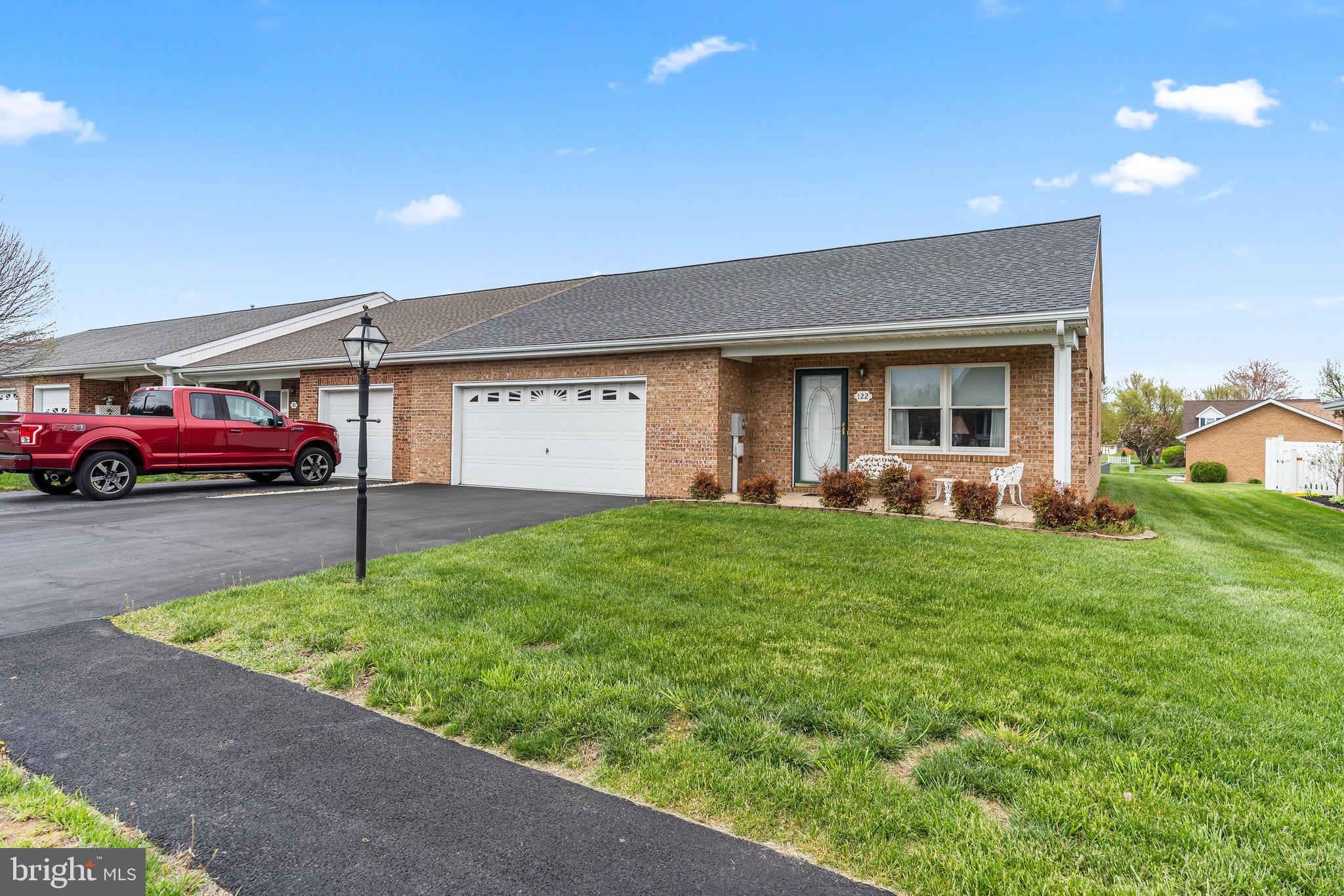 SOUTH POINTE - Residential