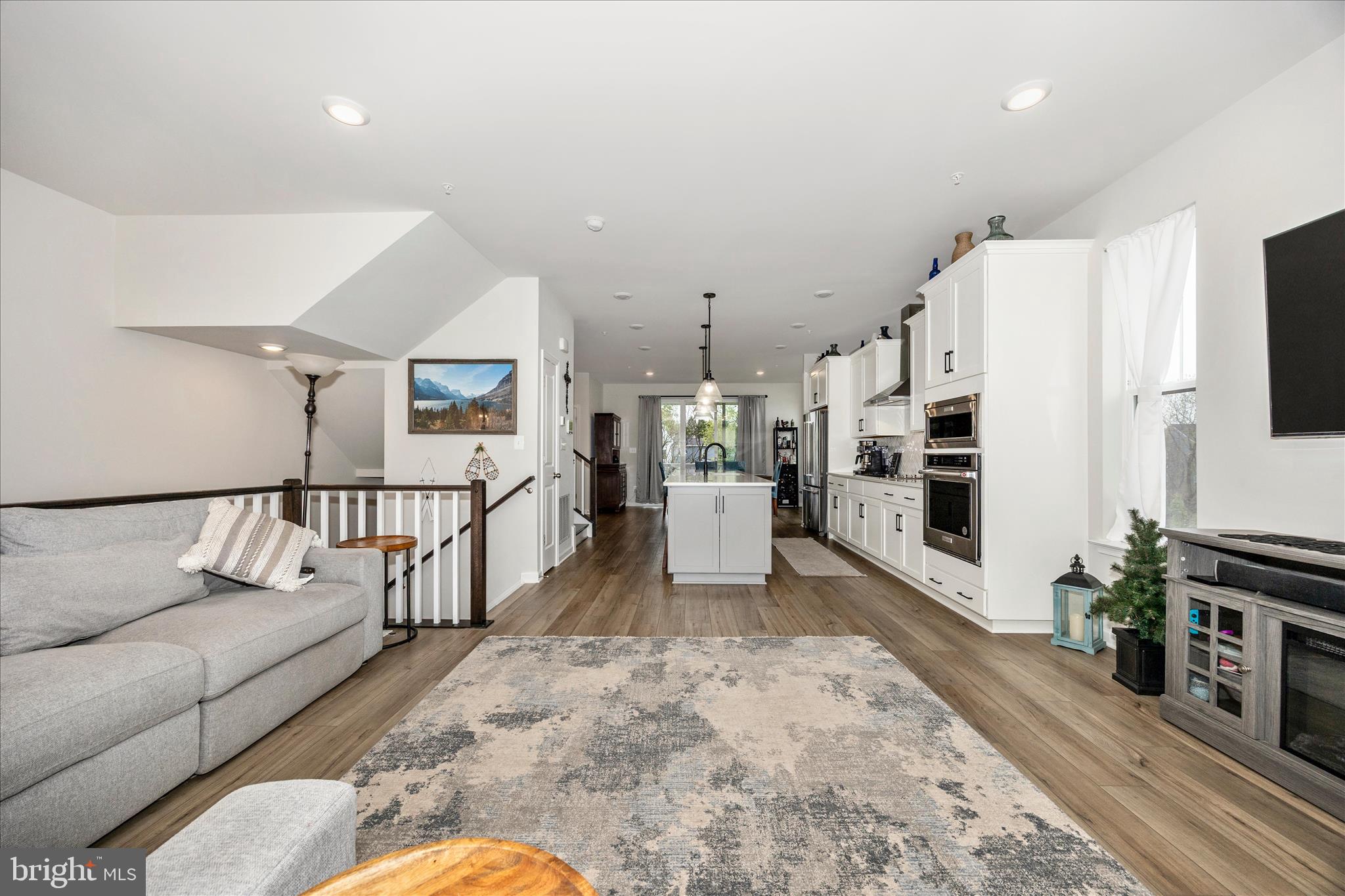 TUSCARORA CREEK - Residential