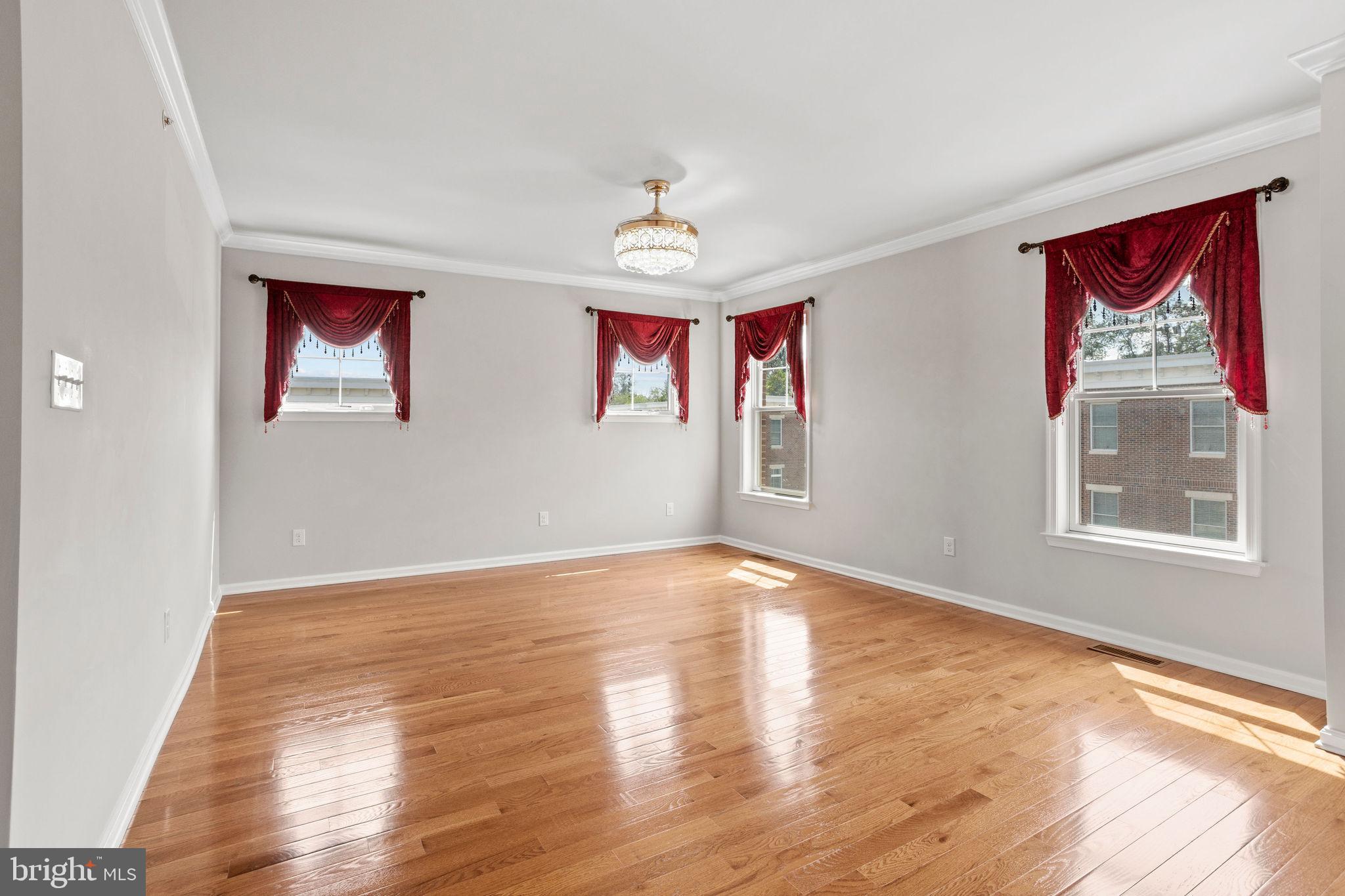 SIENA PLACE - Residential