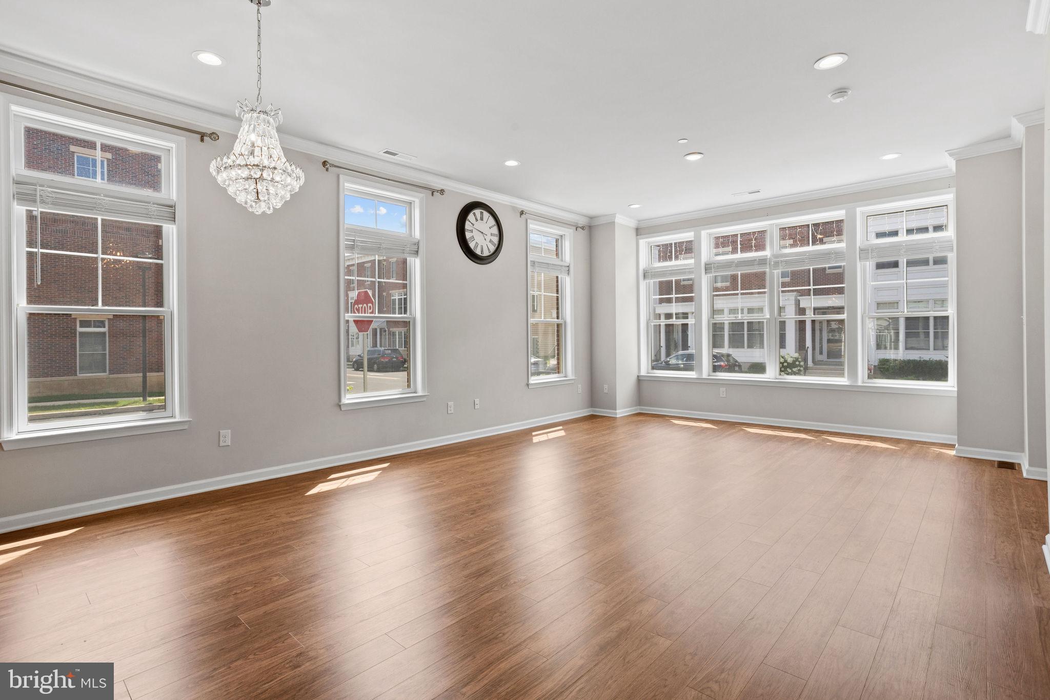 SIENA PLACE - Residential