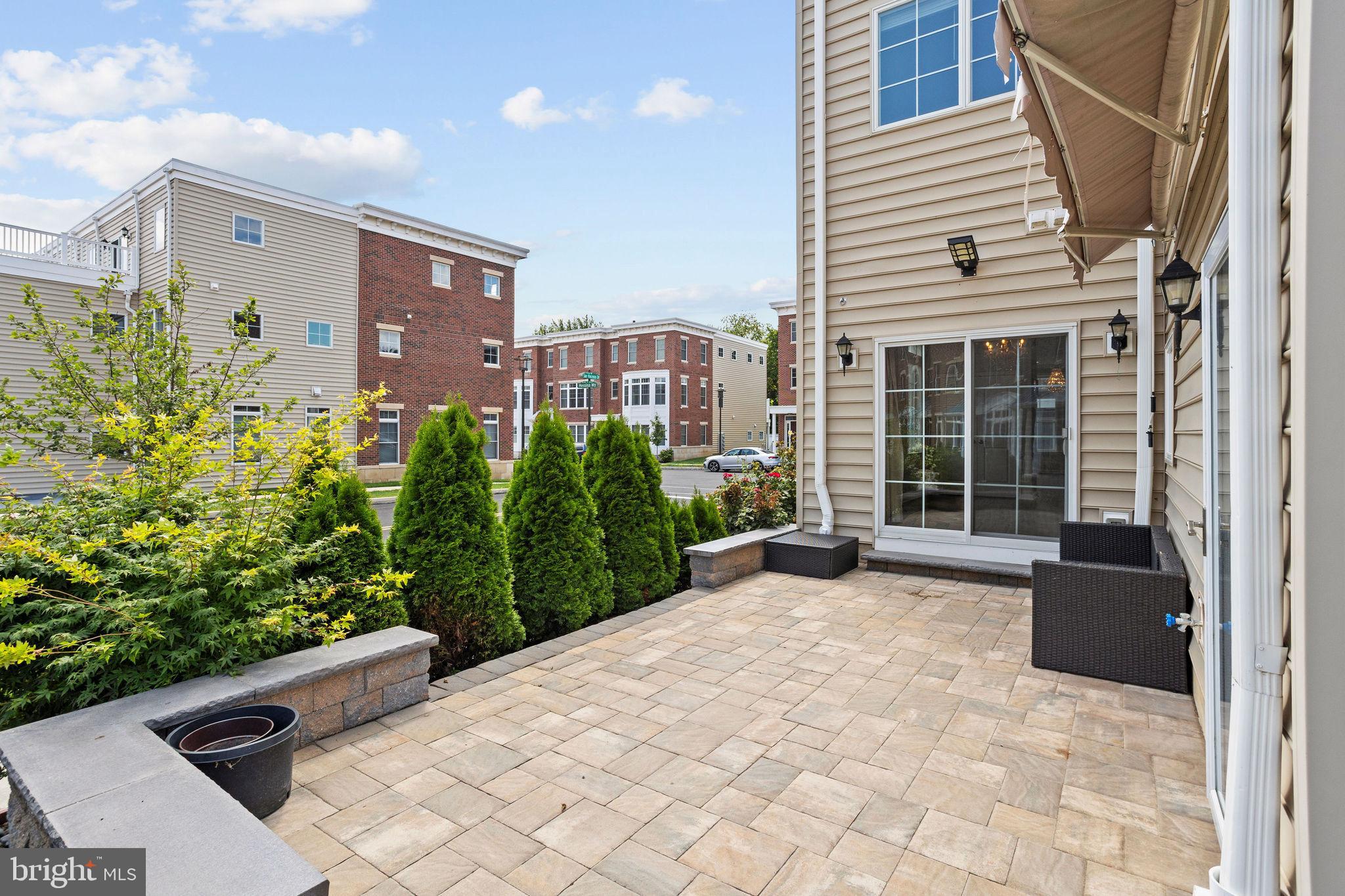 SIENA PLACE - Residential