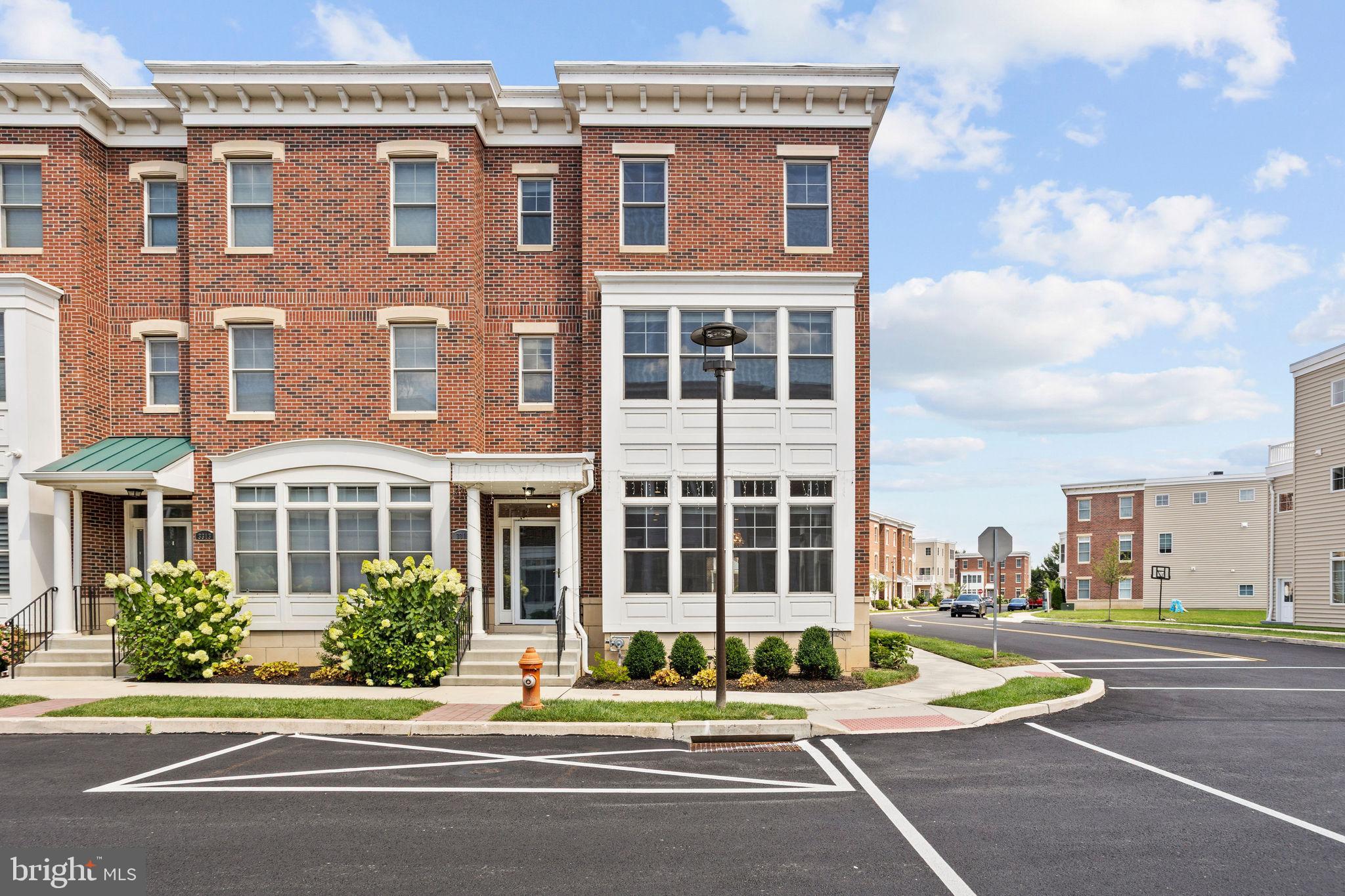 SIENA PLACE - Residential