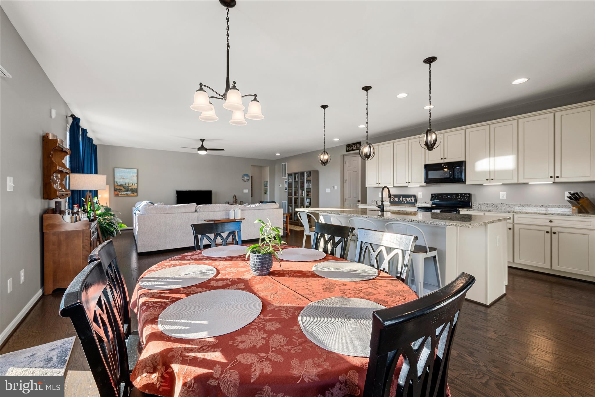 SHENANDOAH SPRINGS - Residential