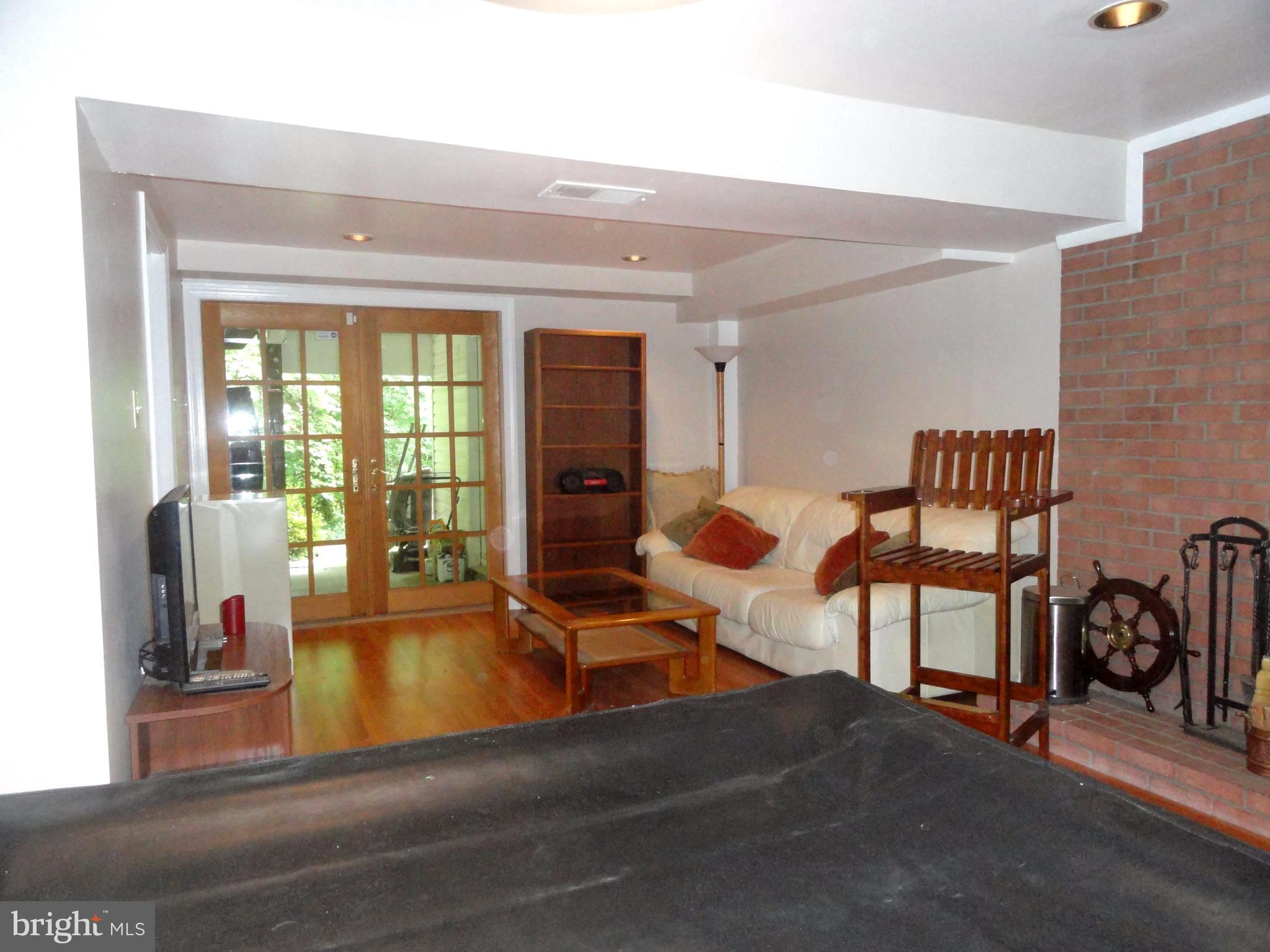 BROOKFIELD - Residential