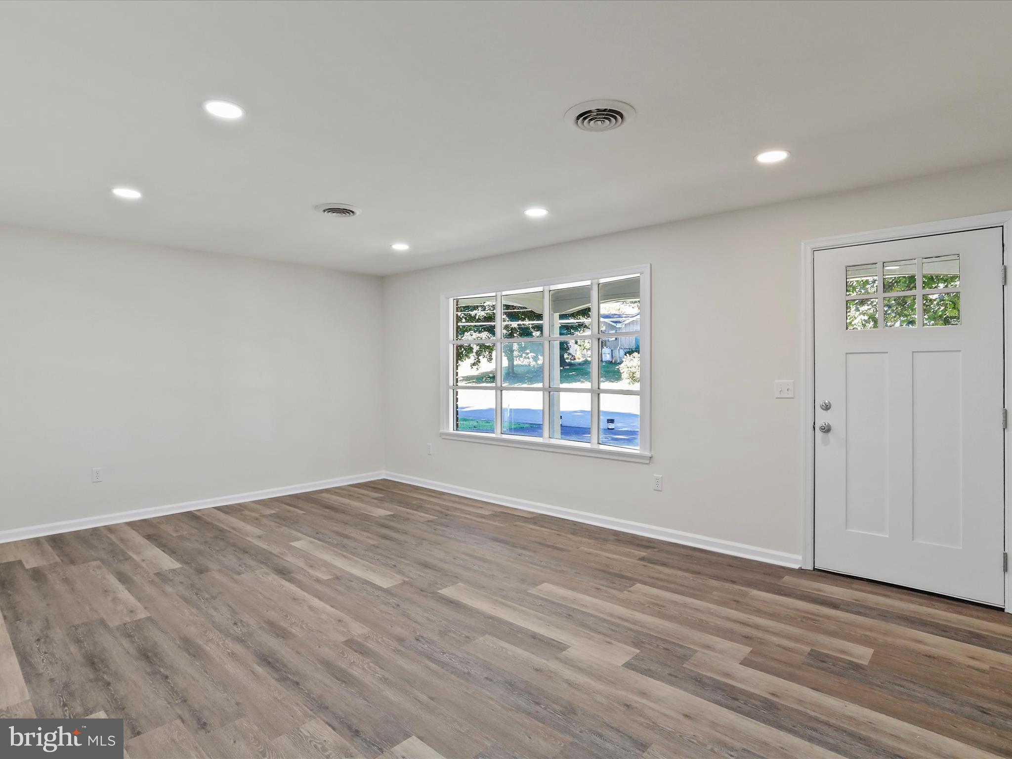 PIKEVIEW ACRES - Residential